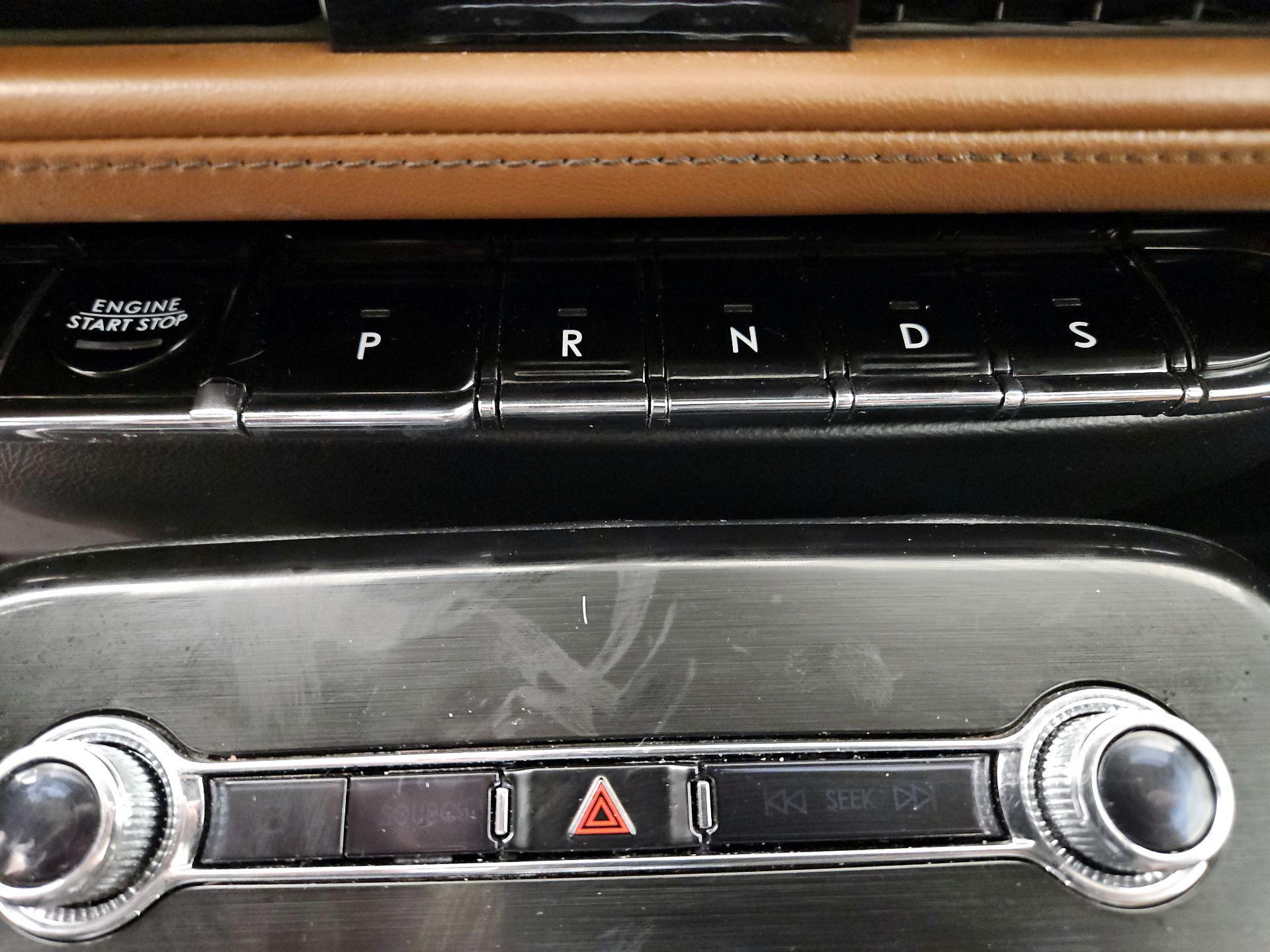 Thumbnail: 2021 Lincoln Nautilus - 18