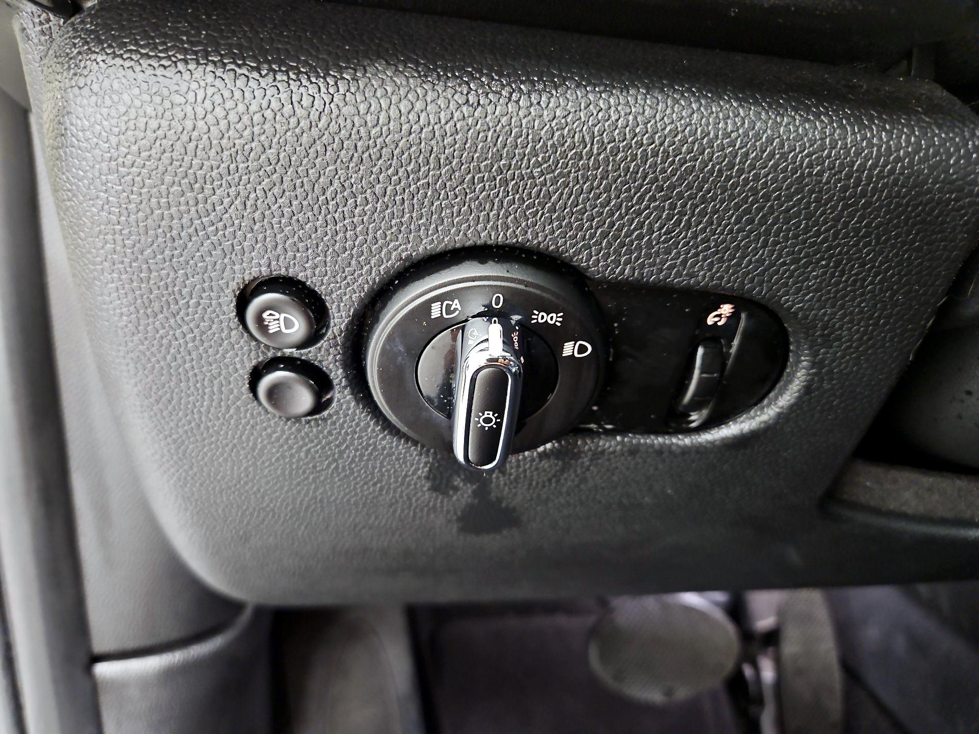 Thumbnail: 2023 MINI Cooper Hardtop - 13