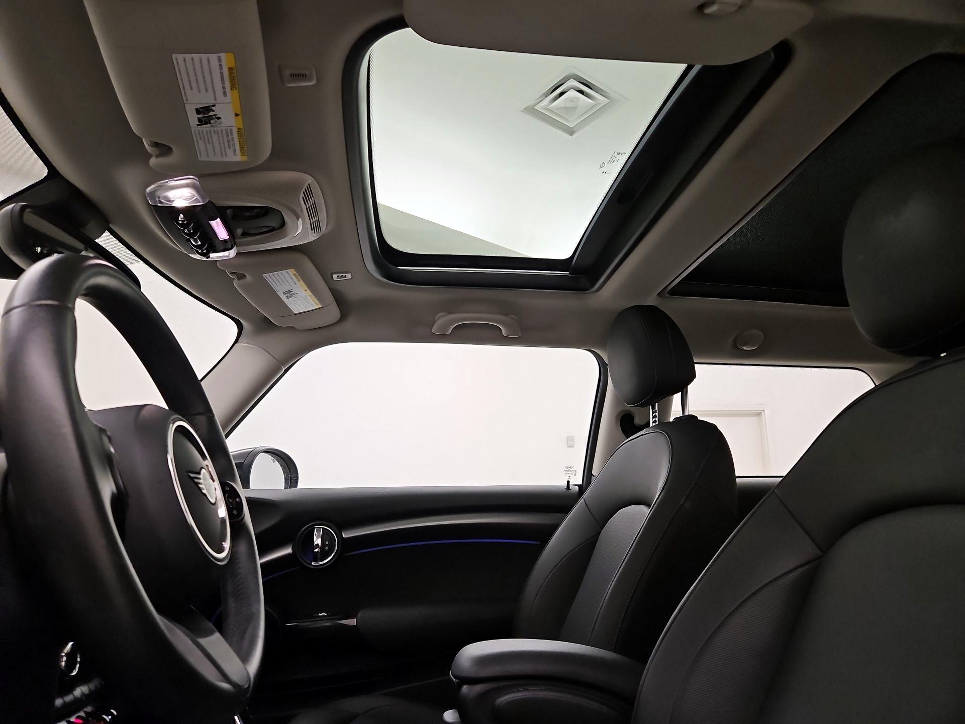 Thumbnail: 2023 MINI Cooper Hardtop - 19