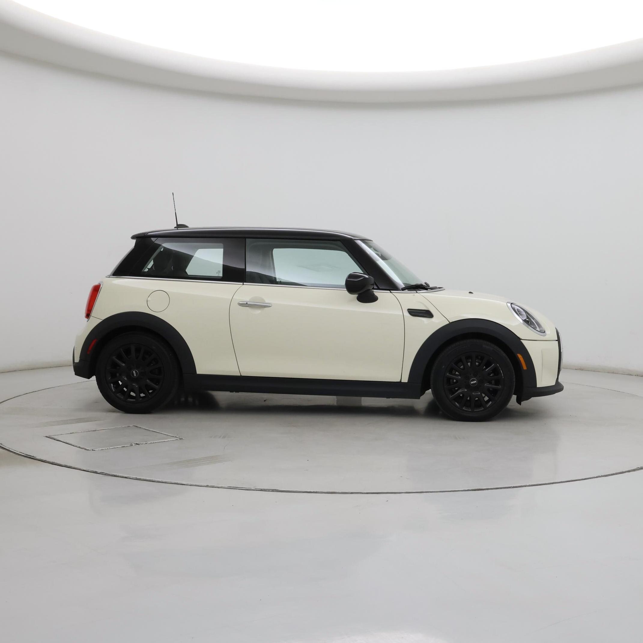 Thumbnail: 2023 MINI Cooper Hardtop - 7