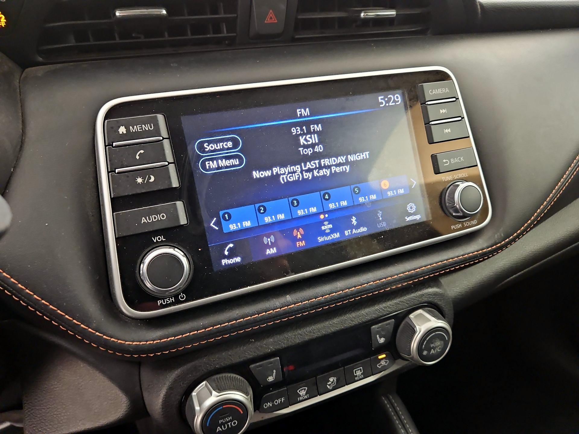 Thumbnail: 2019 Nissan Kicks - 15