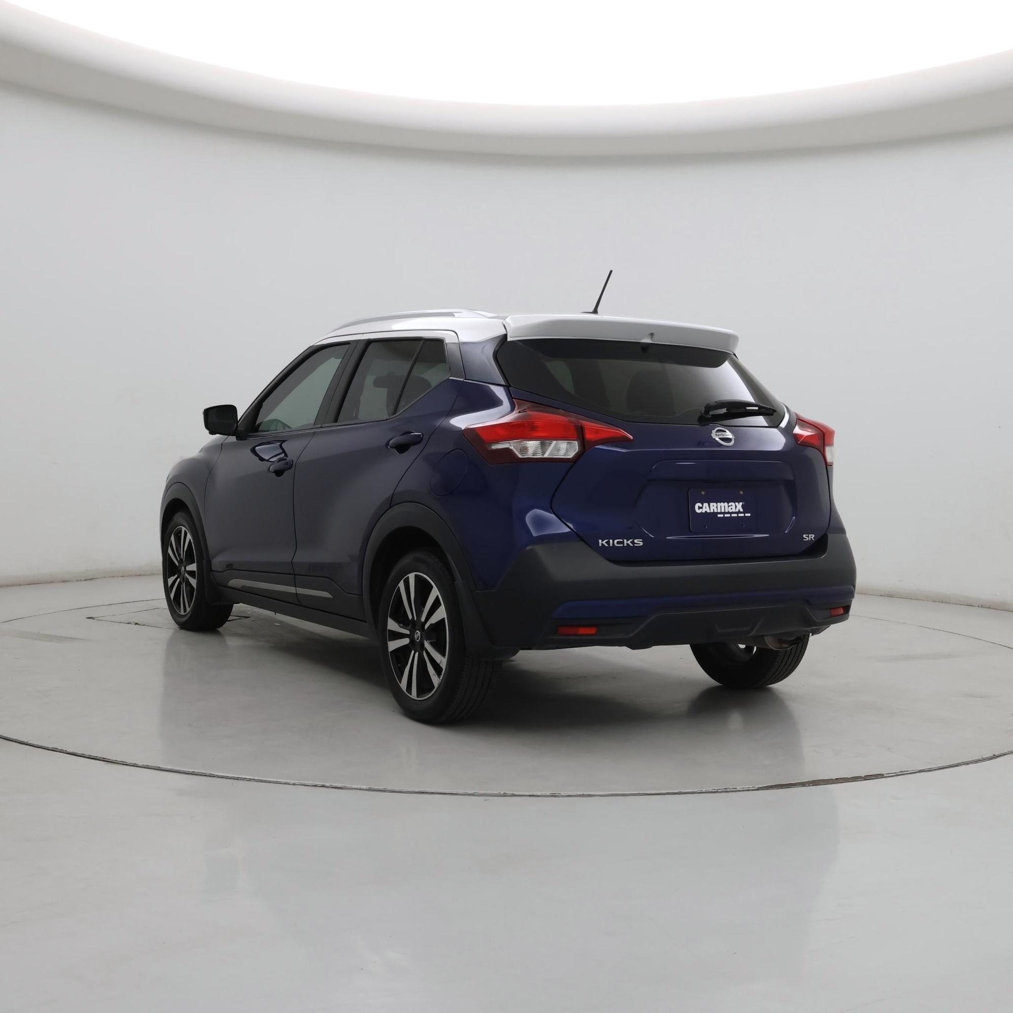 Thumbnail: 2019 Nissan Kicks - 2