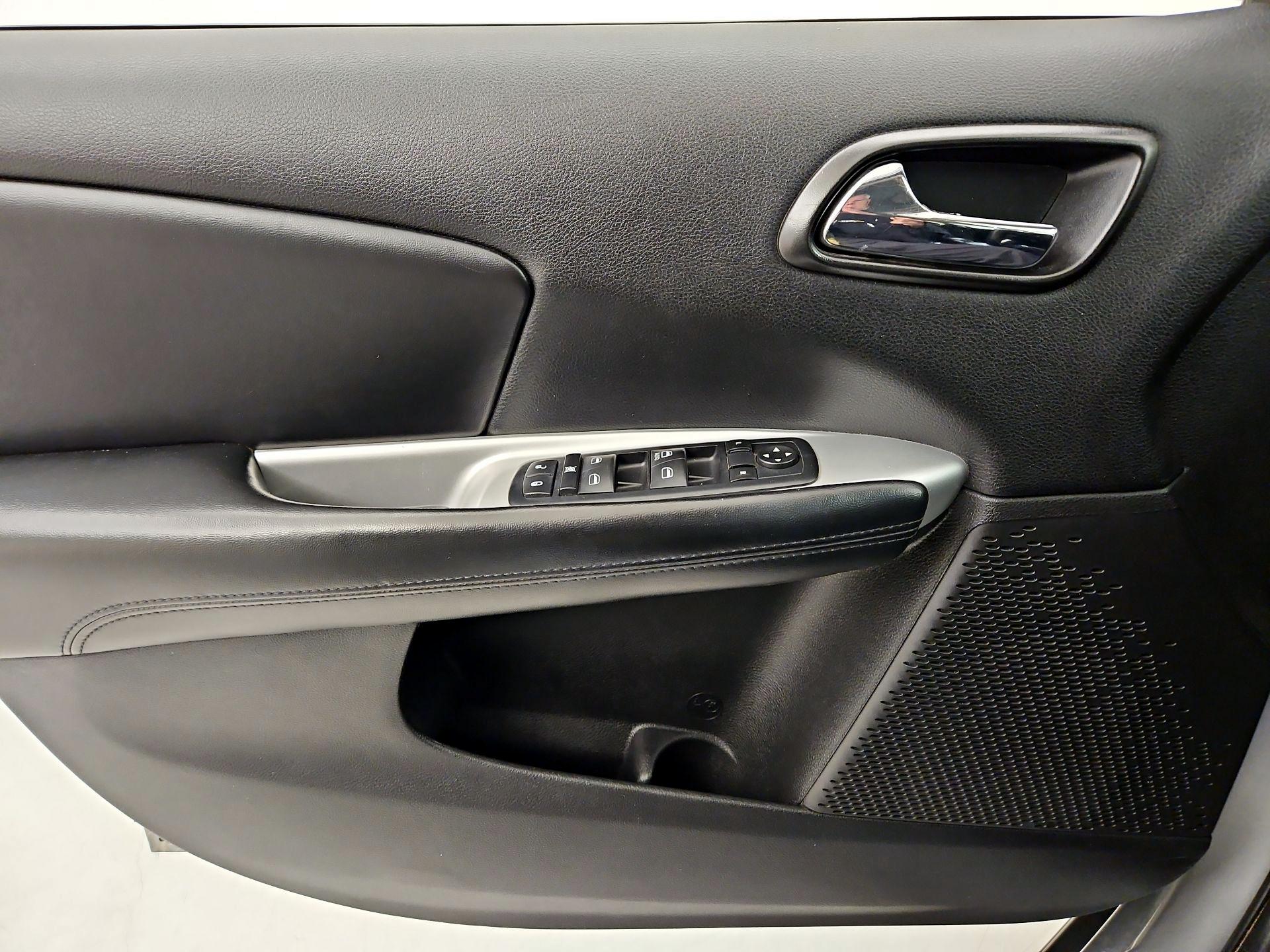 Thumbnail: 2016 Dodge Journey - 12