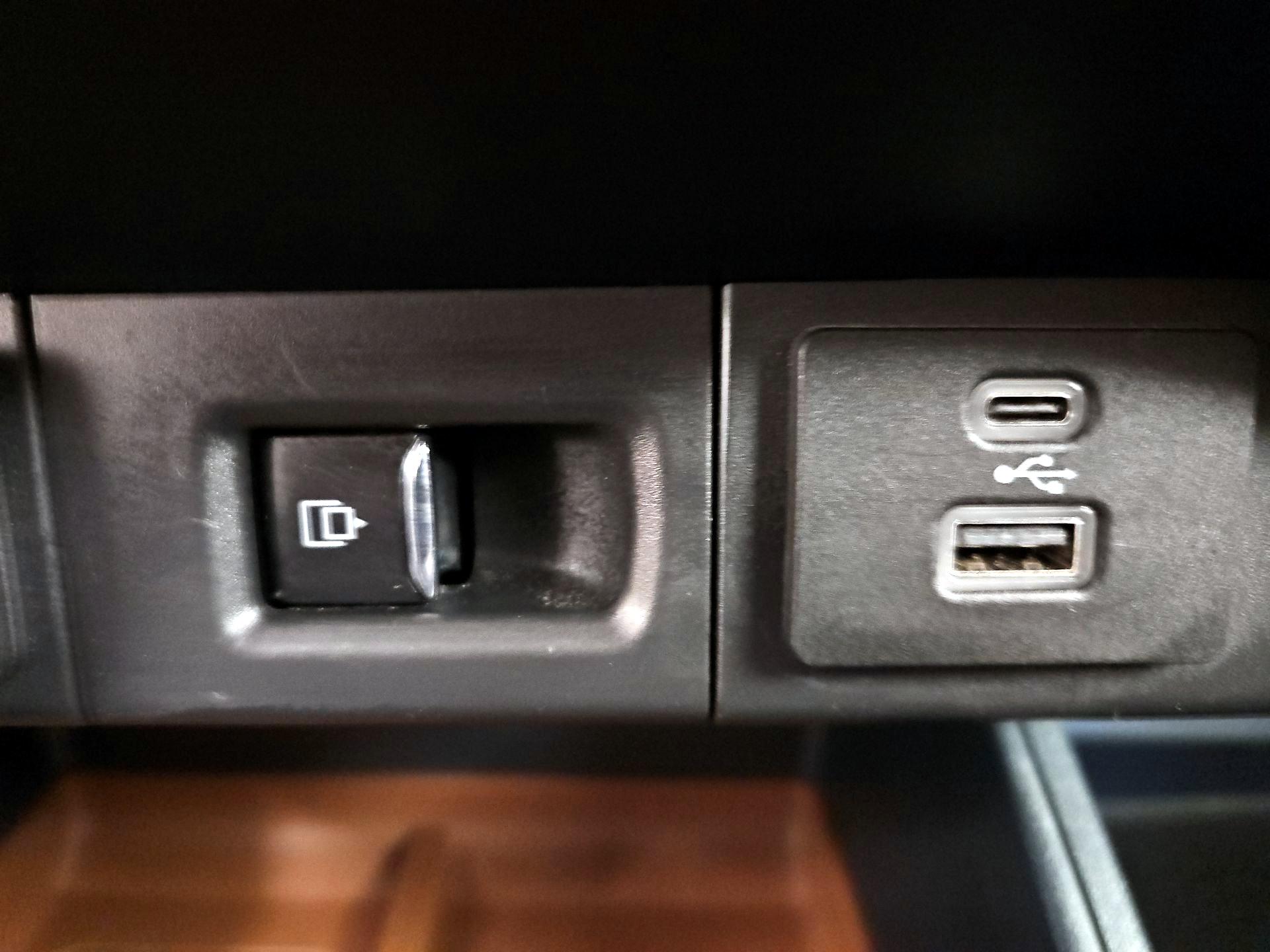 Thumbnail: 2023 Ford Maverick - 18