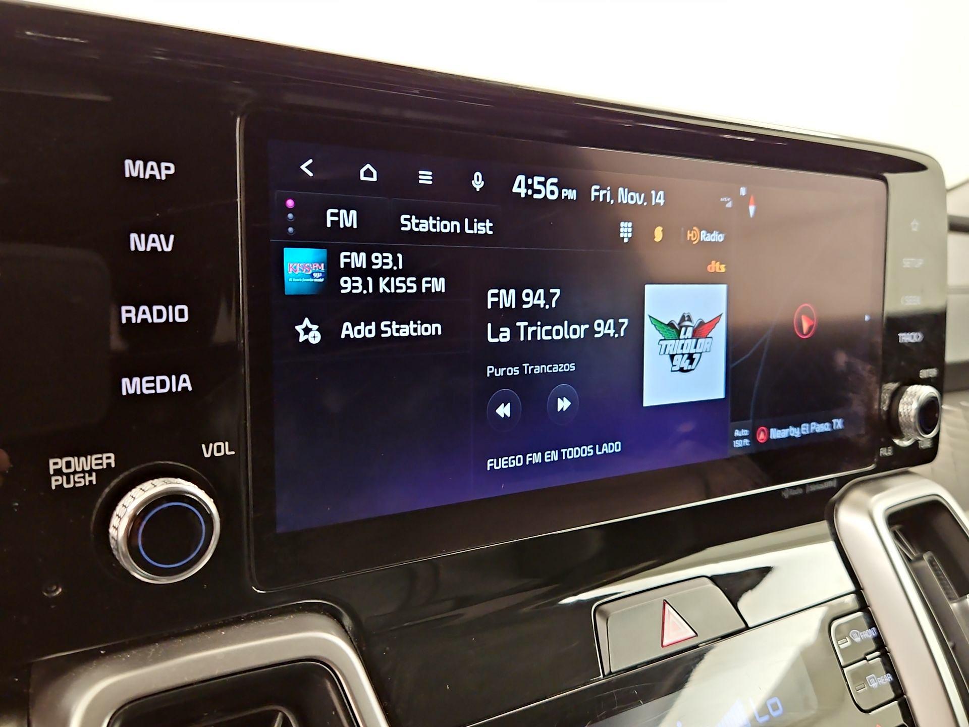 Thumbnail: 2022 Kia Sorento - 16