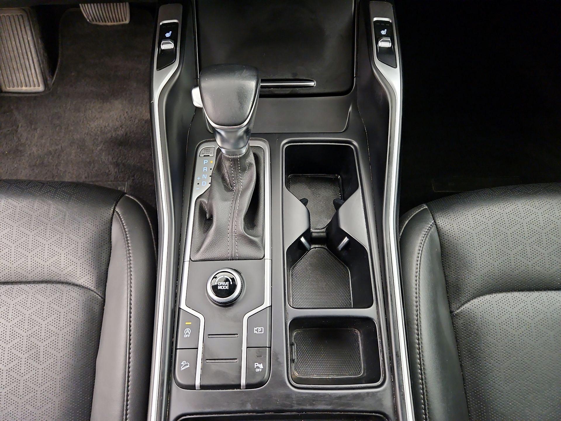 Thumbnail: 2022 Kia Sorento - 18