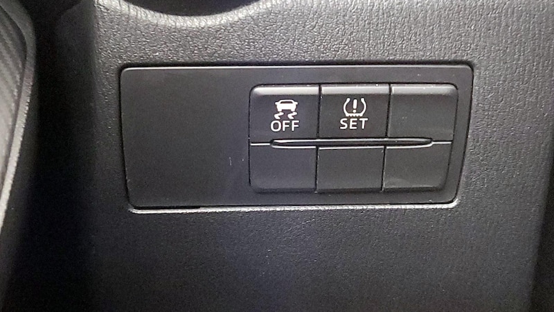 2018 Toyota Yaris iA  13
