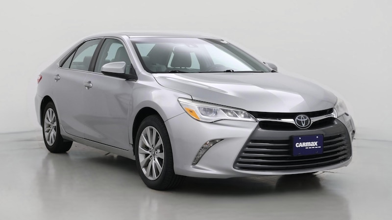 2017 Toyota Camry XLE Hero Image
