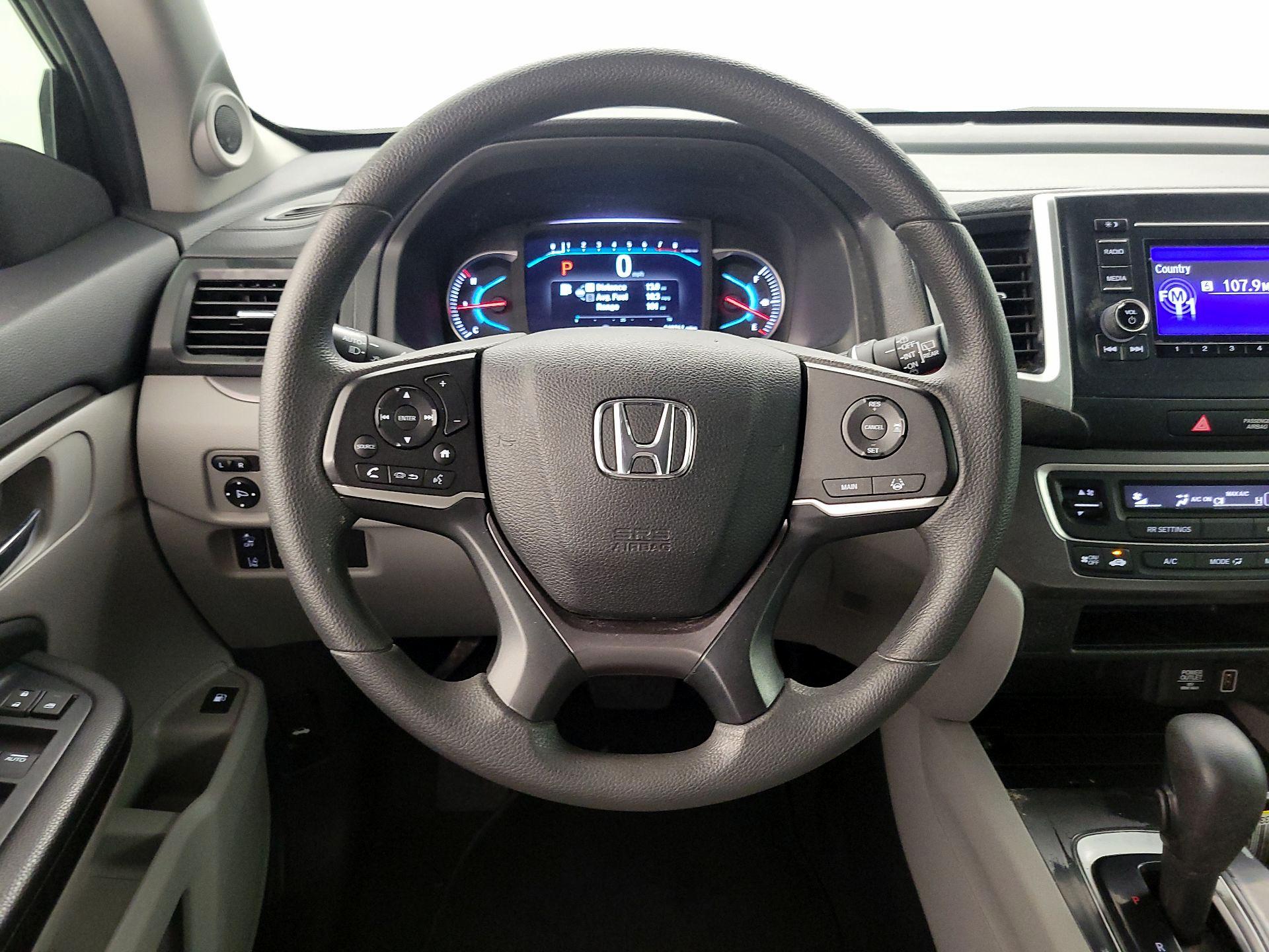 Thumbnail: 2019 Honda Pilot - 10