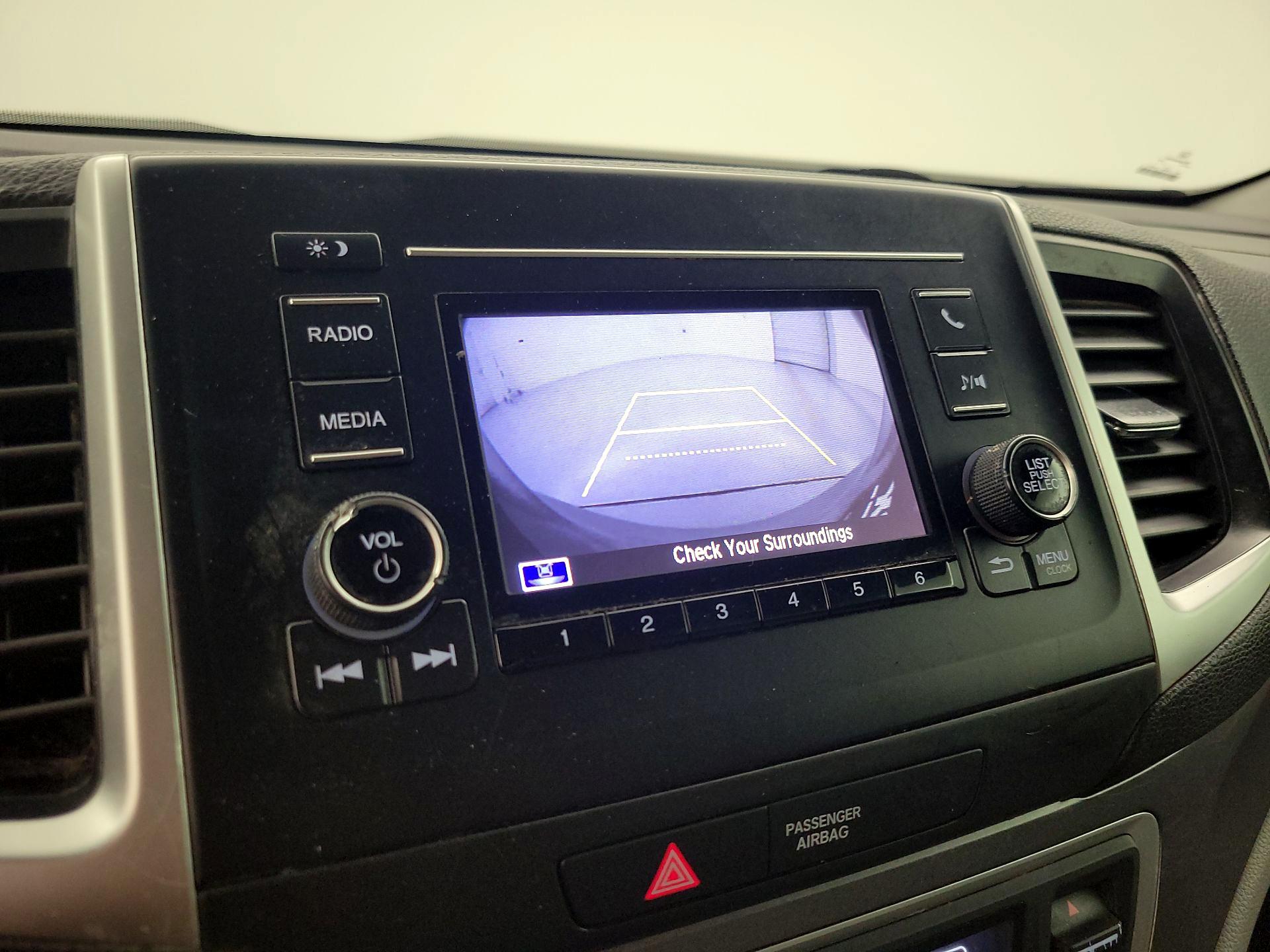 Thumbnail: 2019 Honda Pilot - 14