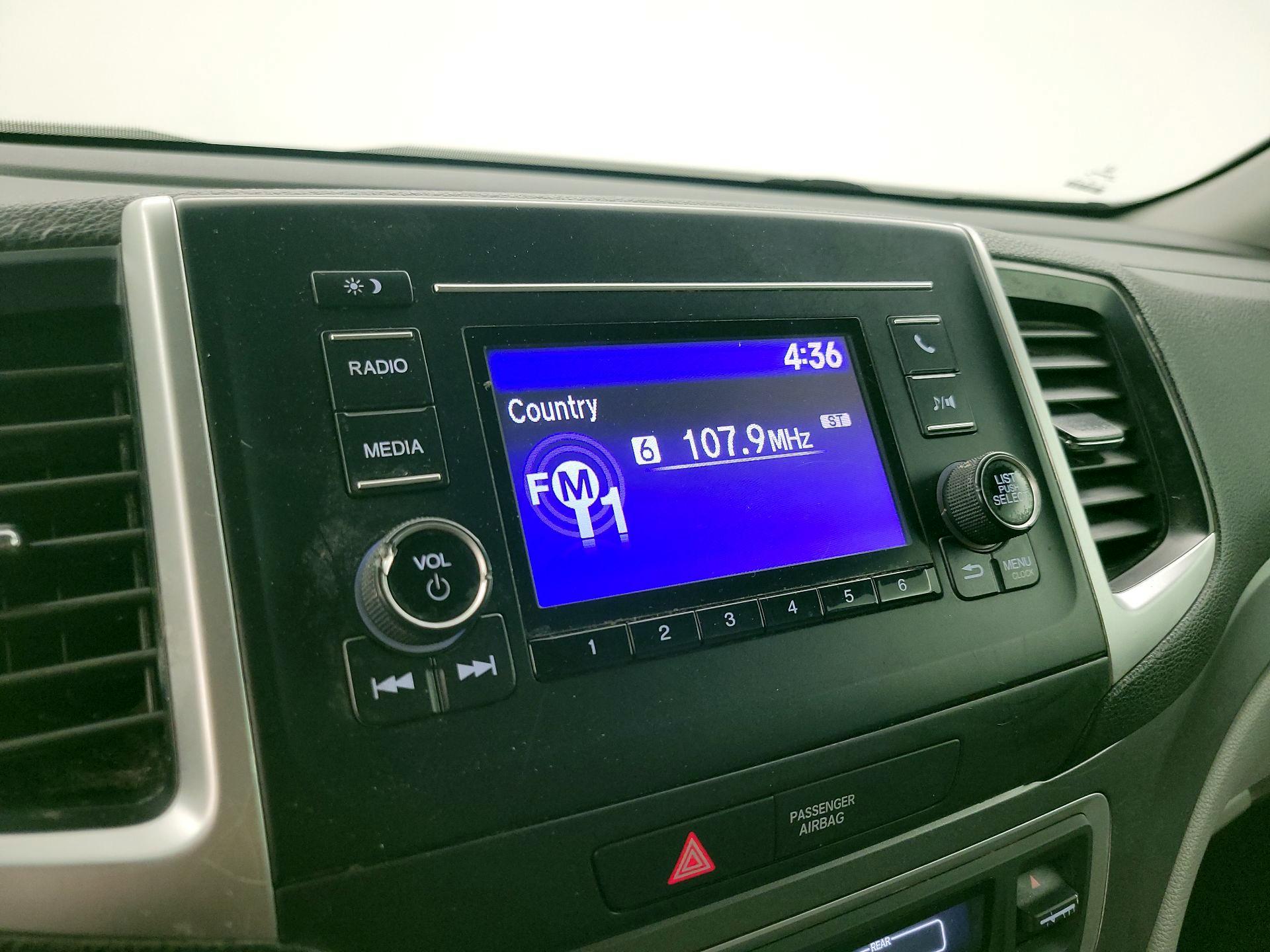 Thumbnail: 2019 Honda Pilot - 15