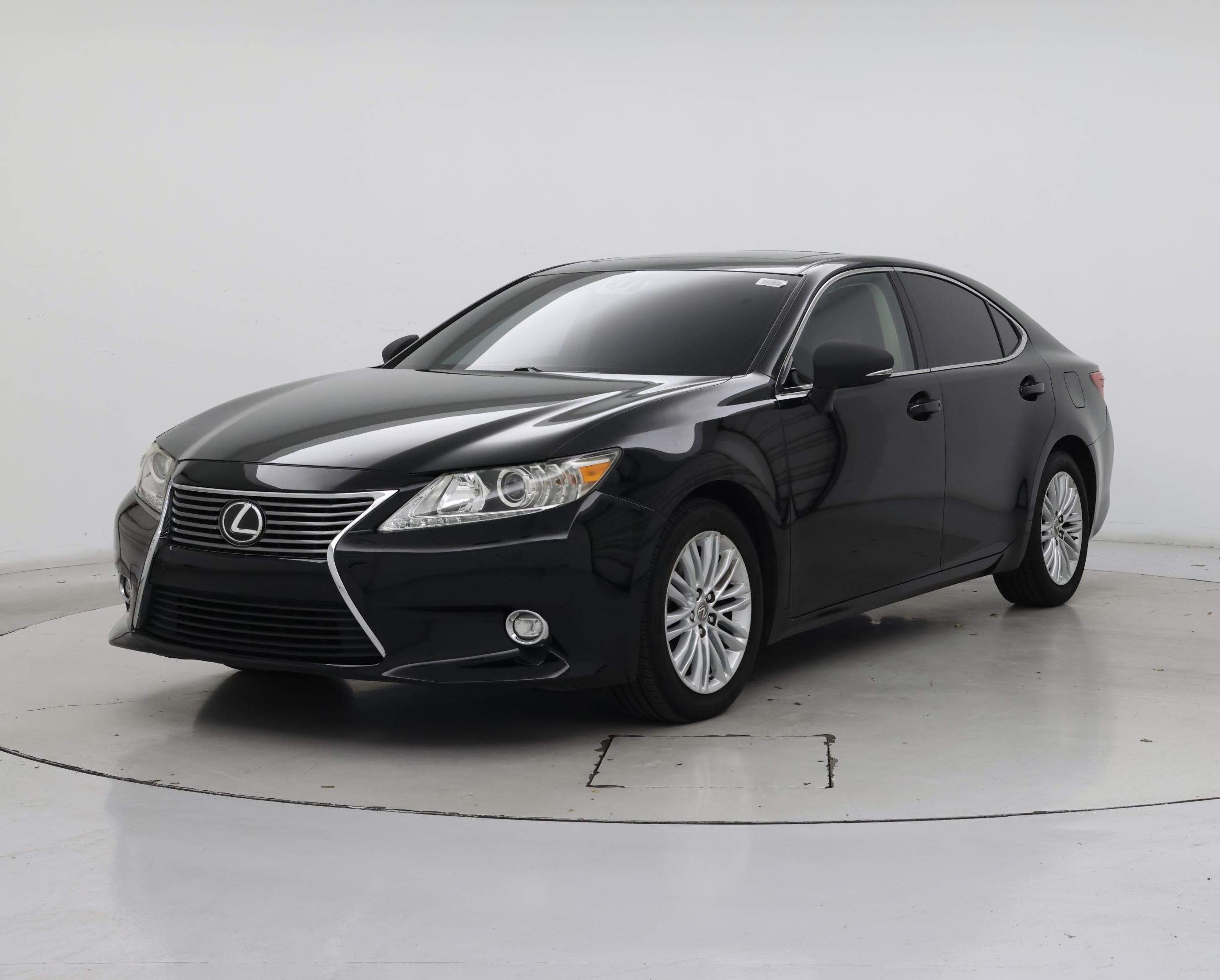 Thumbnail: 2014 Lexus ES - 4