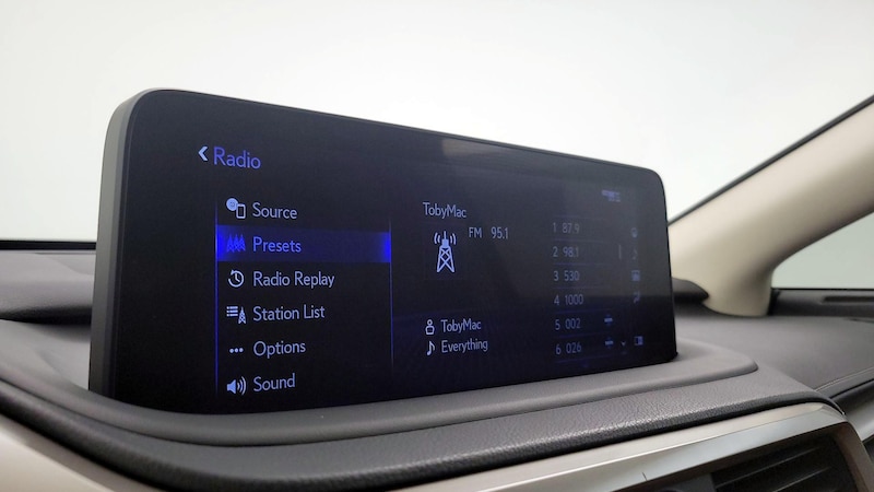 2022 Lexus RX 350L 16