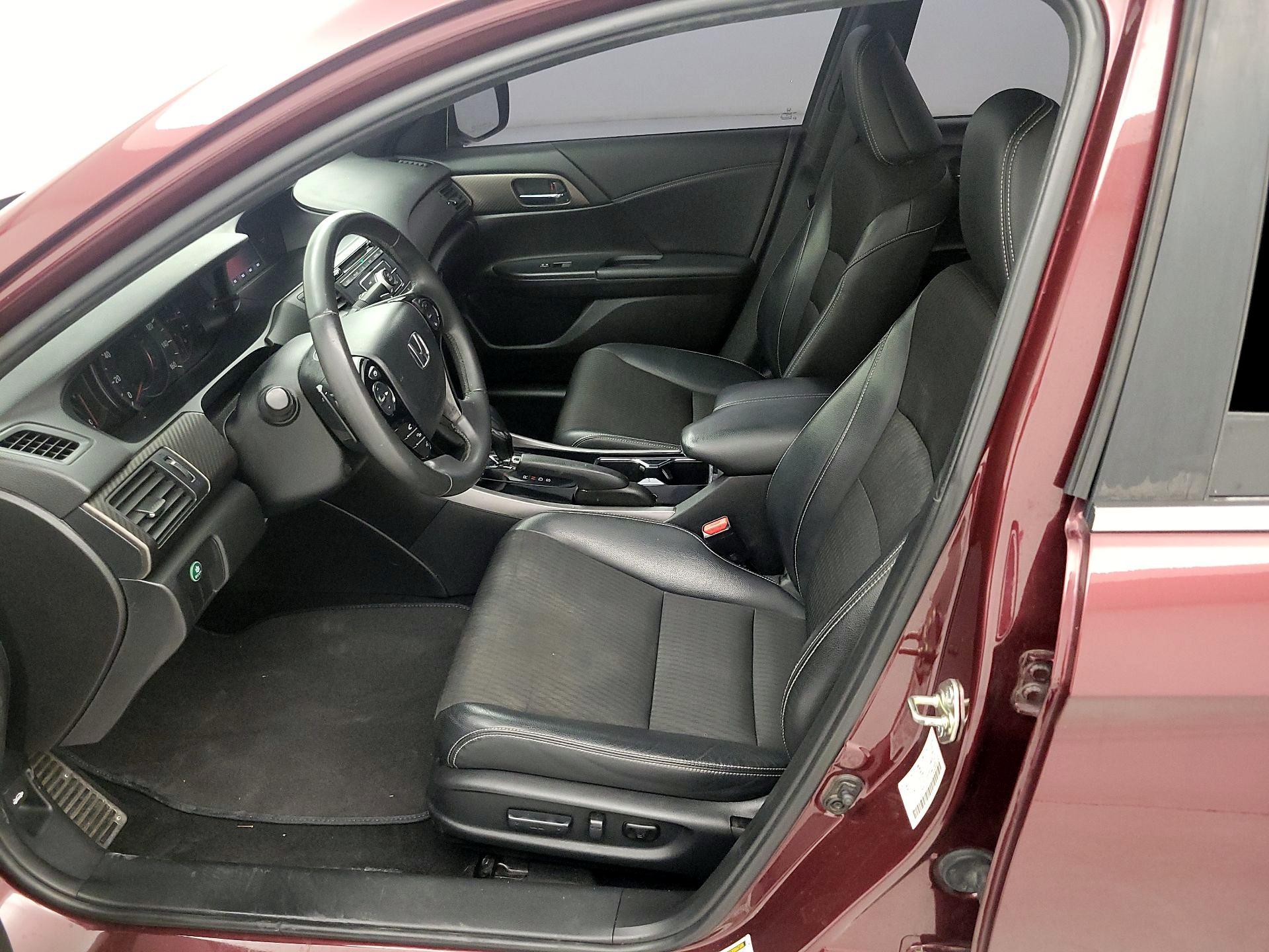 Thumbnail: 2017 Honda Accord - 11