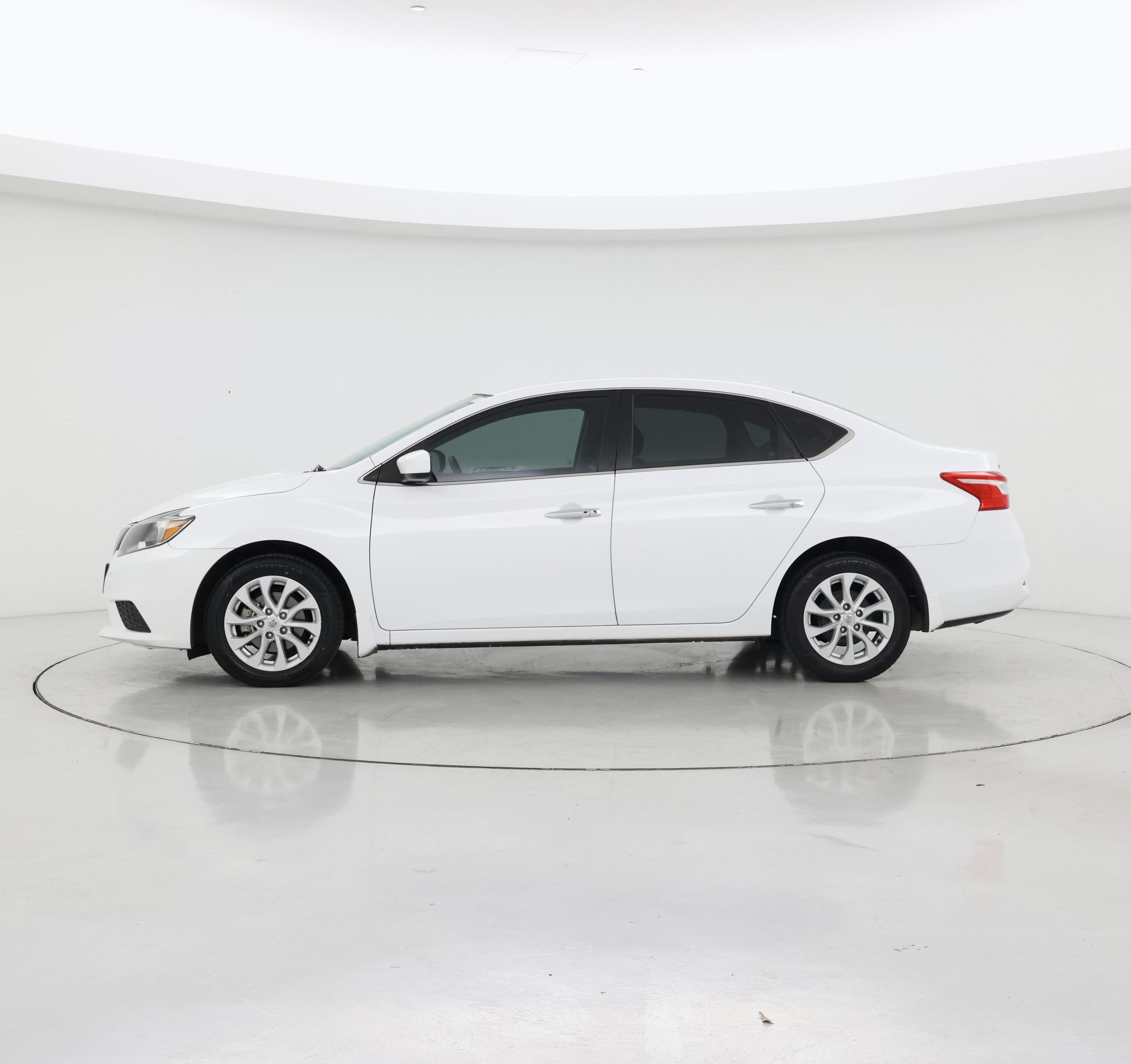 Thumbnail: 2019 Nissan Sentra - 3