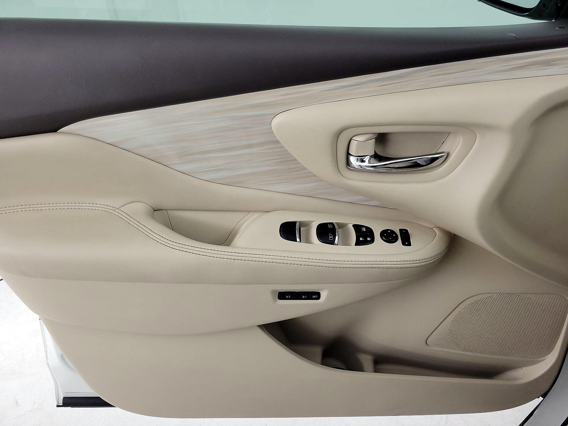 Thumbnail: 2016 Nissan Murano - 12