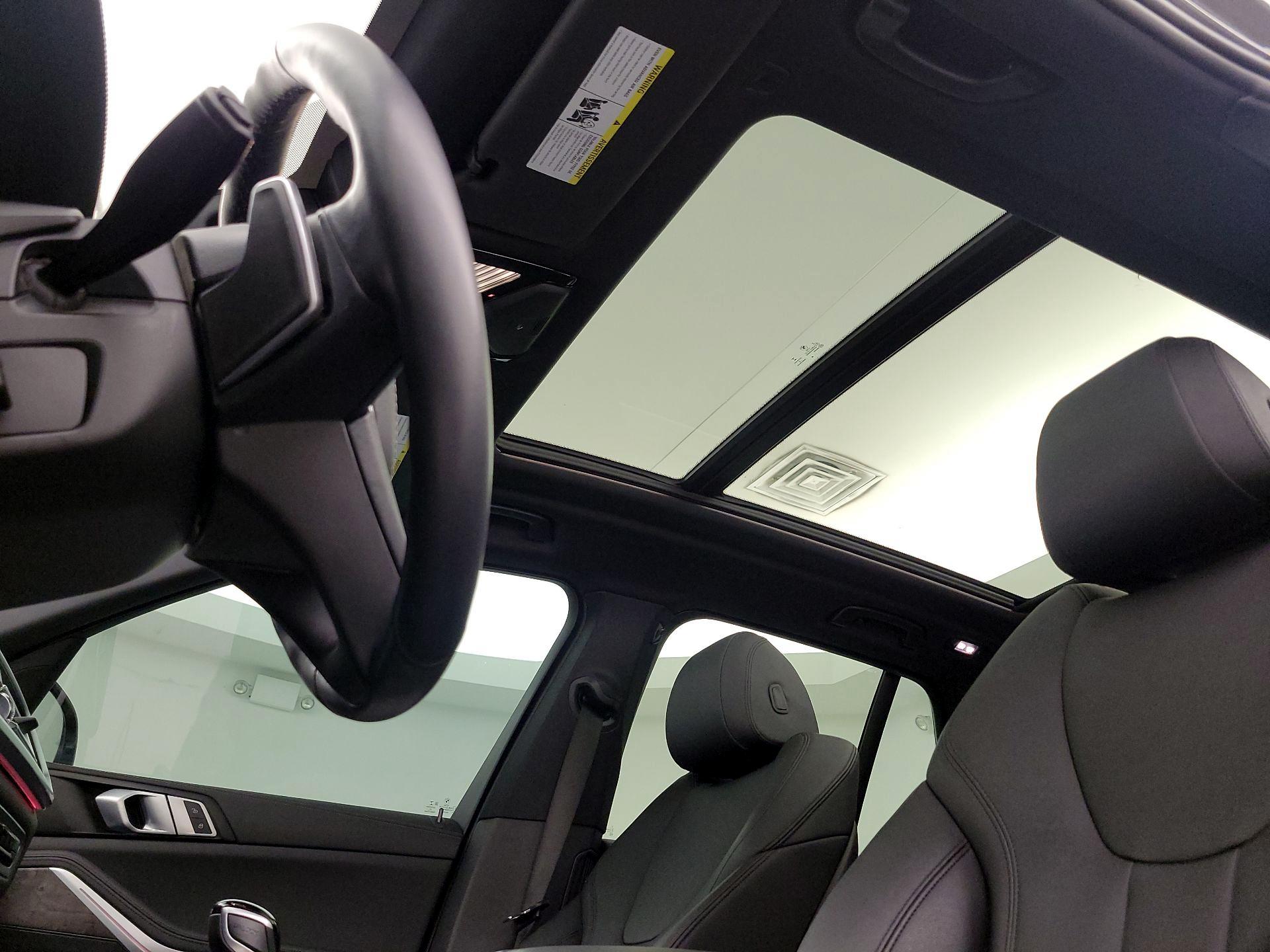 Thumbnail: 2022 BMW X5 - 20