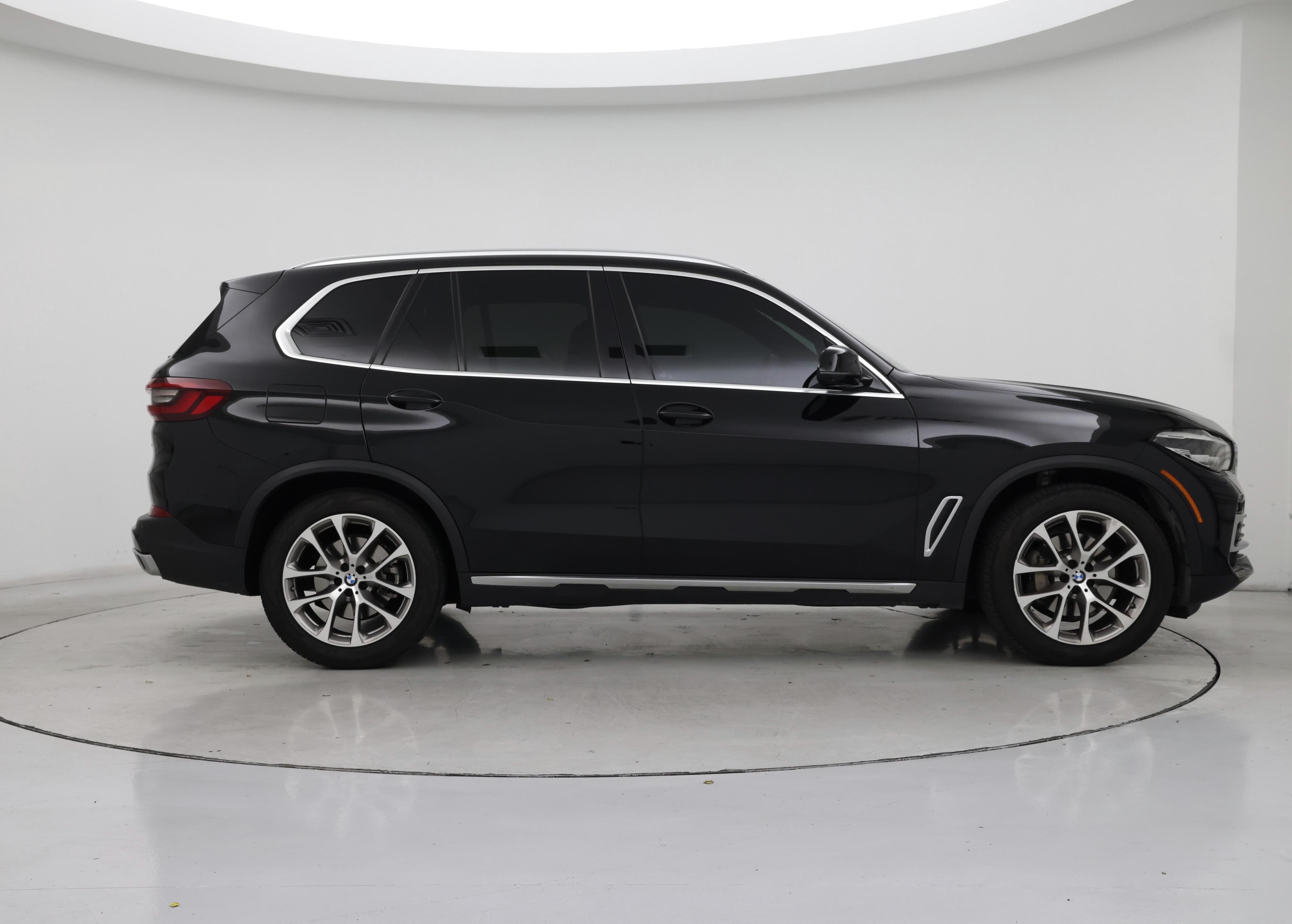 Thumbnail: 2022 BMW X5 - 7