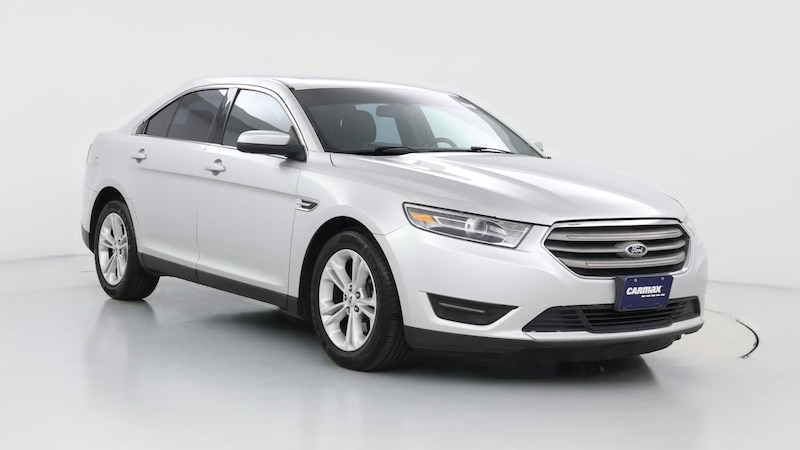 2015 Ford Taurus SEL Hero Image