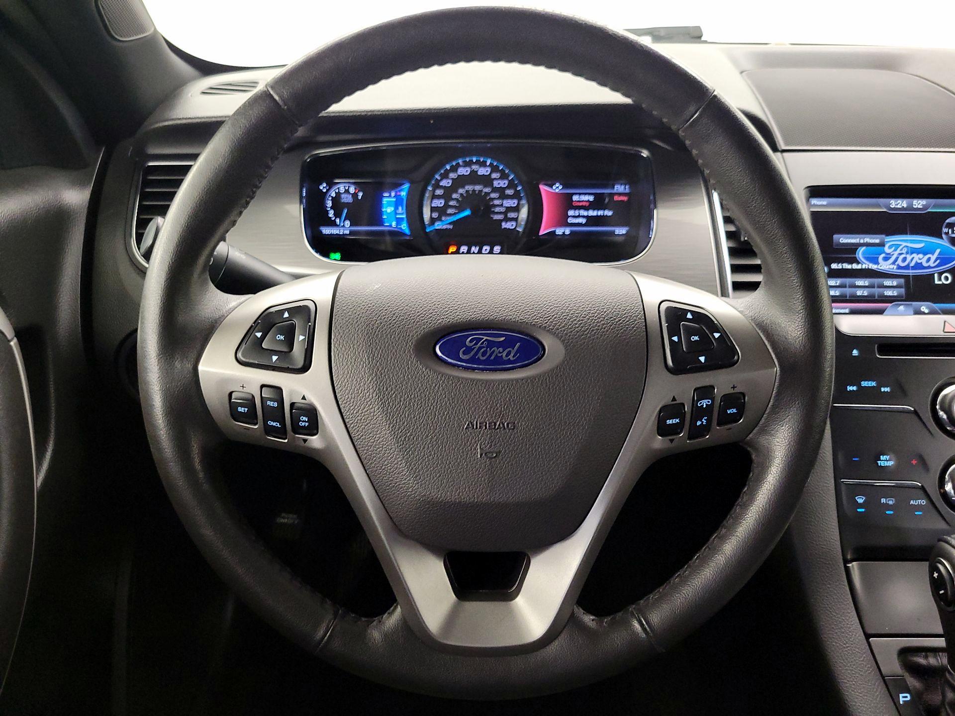 Thumbnail: 2015 Ford Taurus - 10