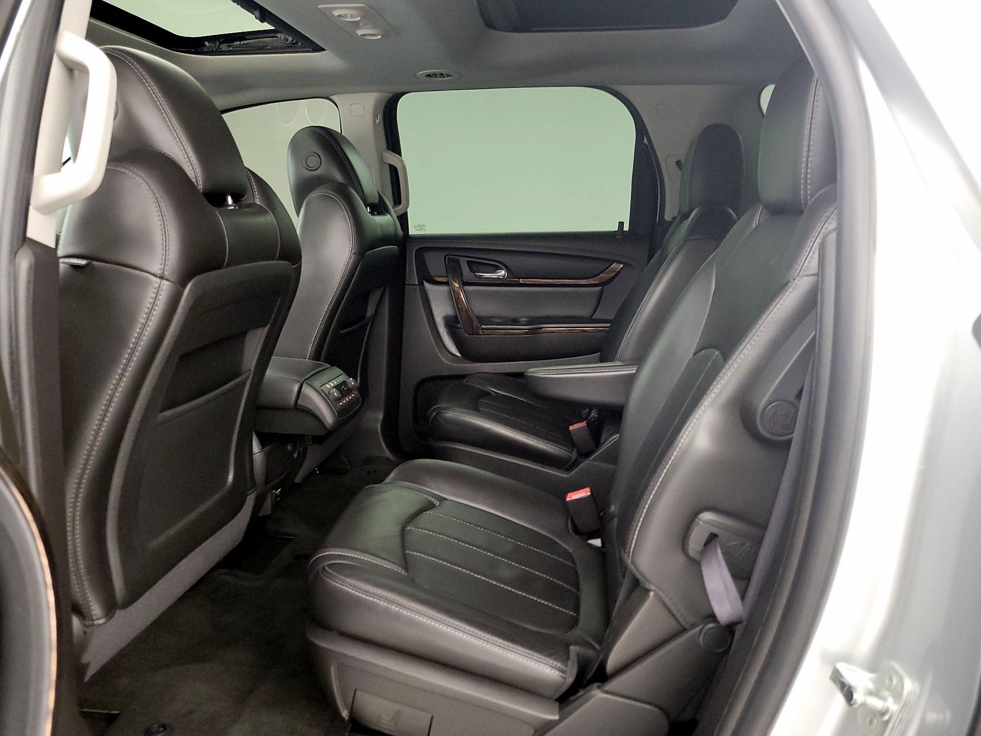 Thumbnail: 2014 GMC Acadia - 19