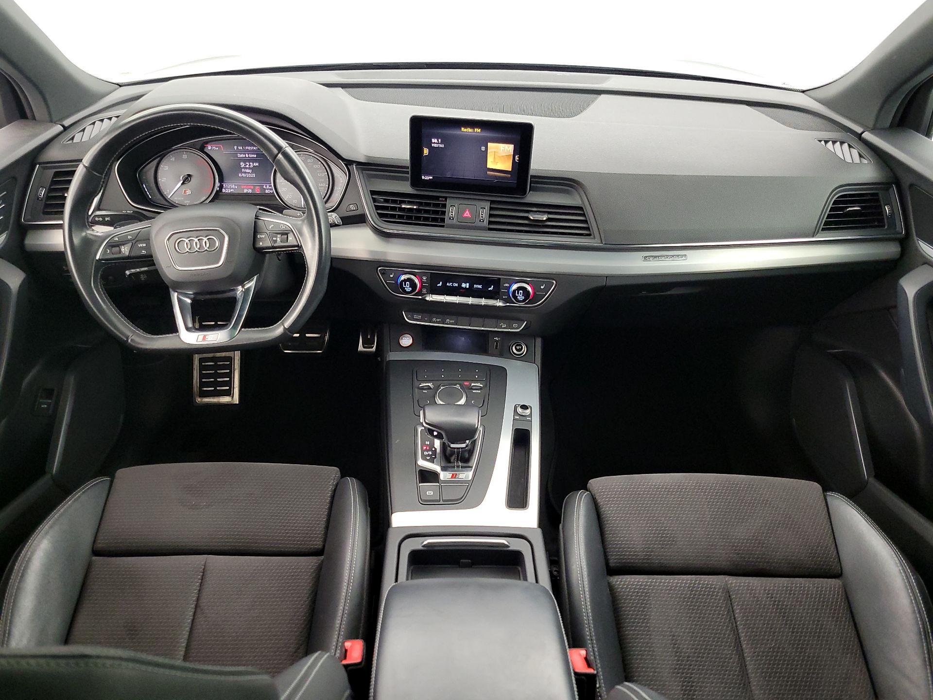 Thumbnail: 2019 Audi SQ5 - 9