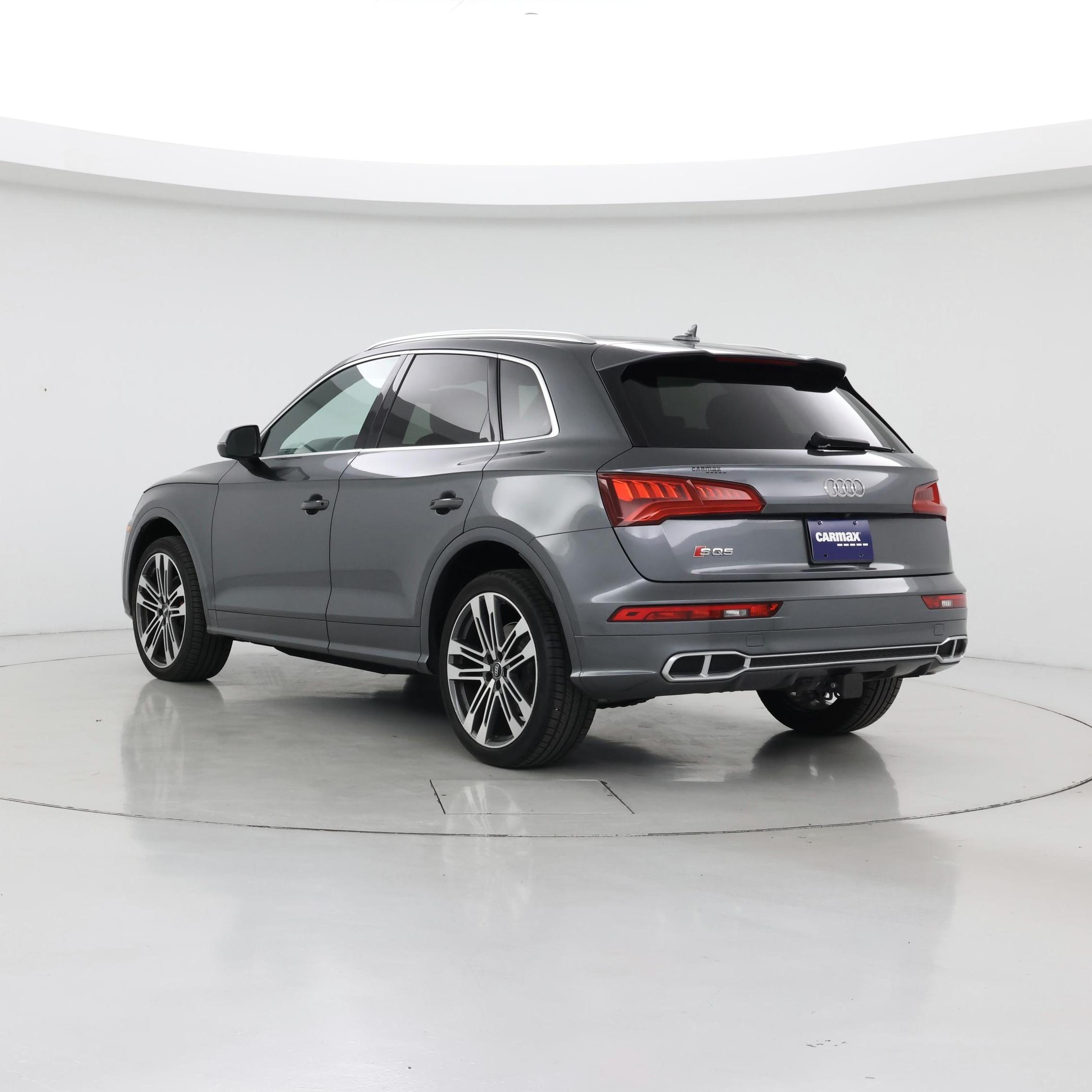 Thumbnail: 2019 Audi SQ5 - 2