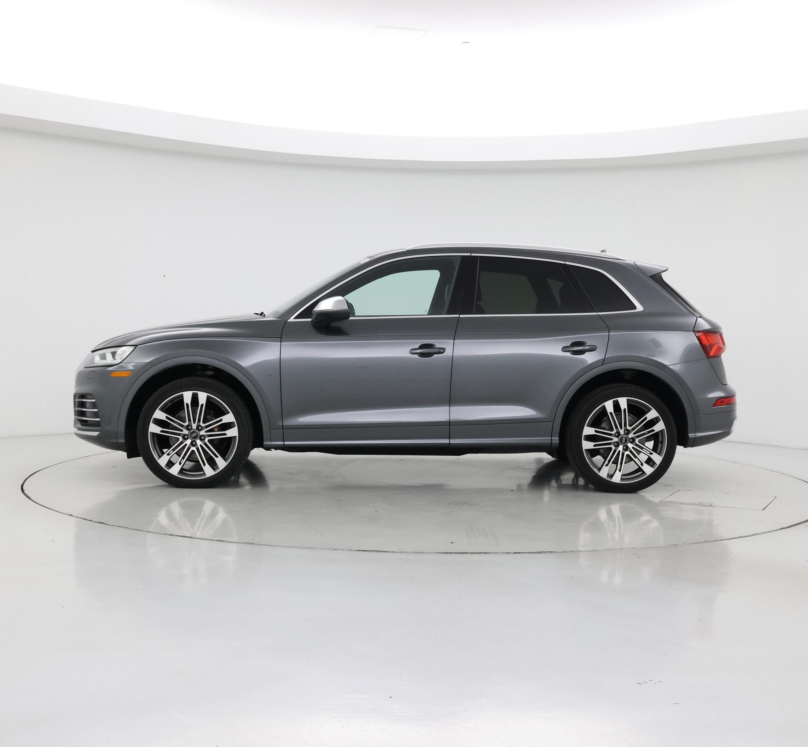 Thumbnail: 2019 Audi SQ5 - 3