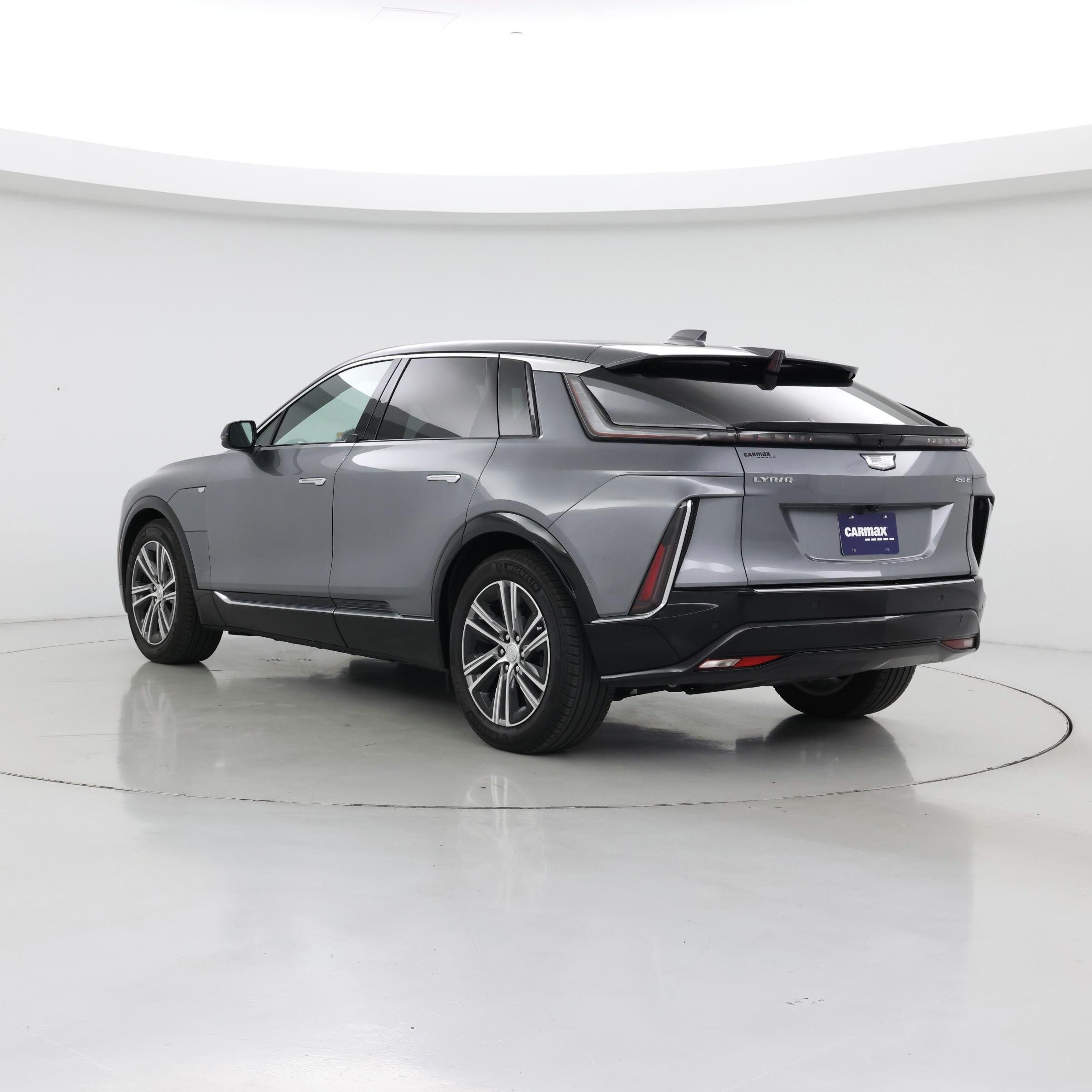 Thumbnail: 2023 Cadillac Lyriq - 2