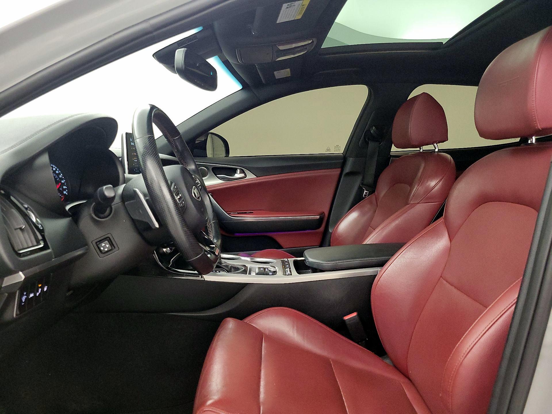 Thumbnail: 2020 Kia Stinger - 11