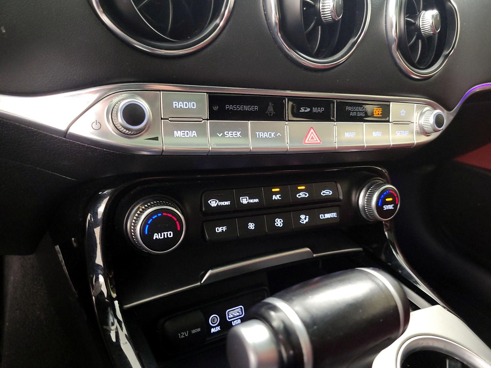Thumbnail: 2020 Kia Stinger - 17