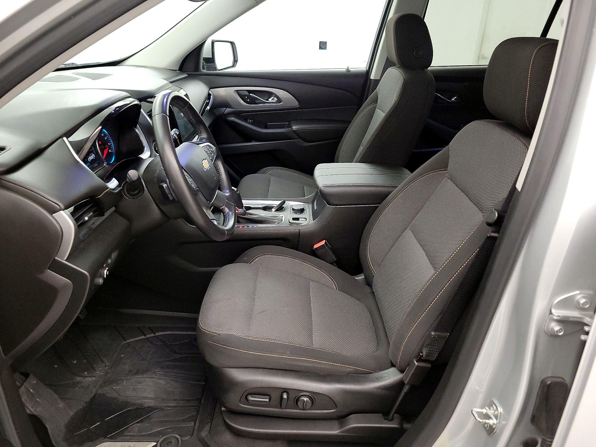 Thumbnail: 2019 Chevrolet Traverse - 11