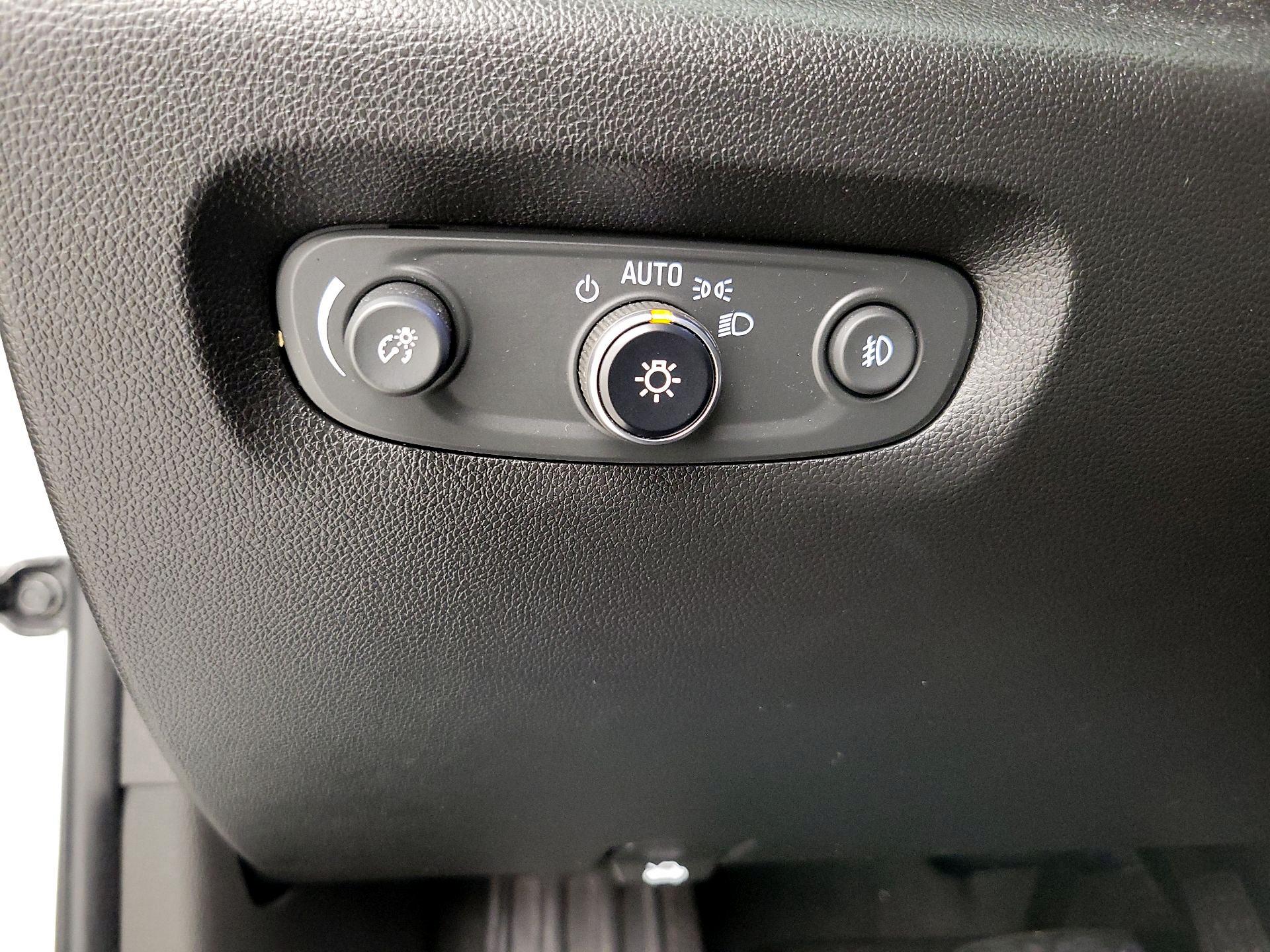 Thumbnail: 2019 Chevrolet Traverse - 13