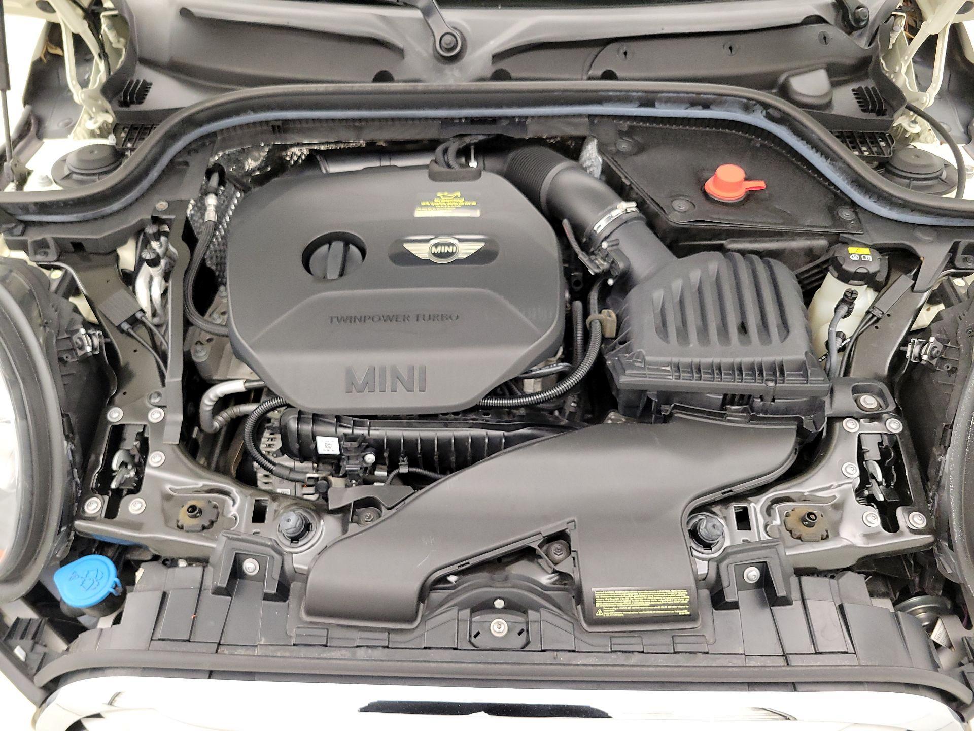 Thumbnail: 2015 MINI Cooper Hardtop - 20