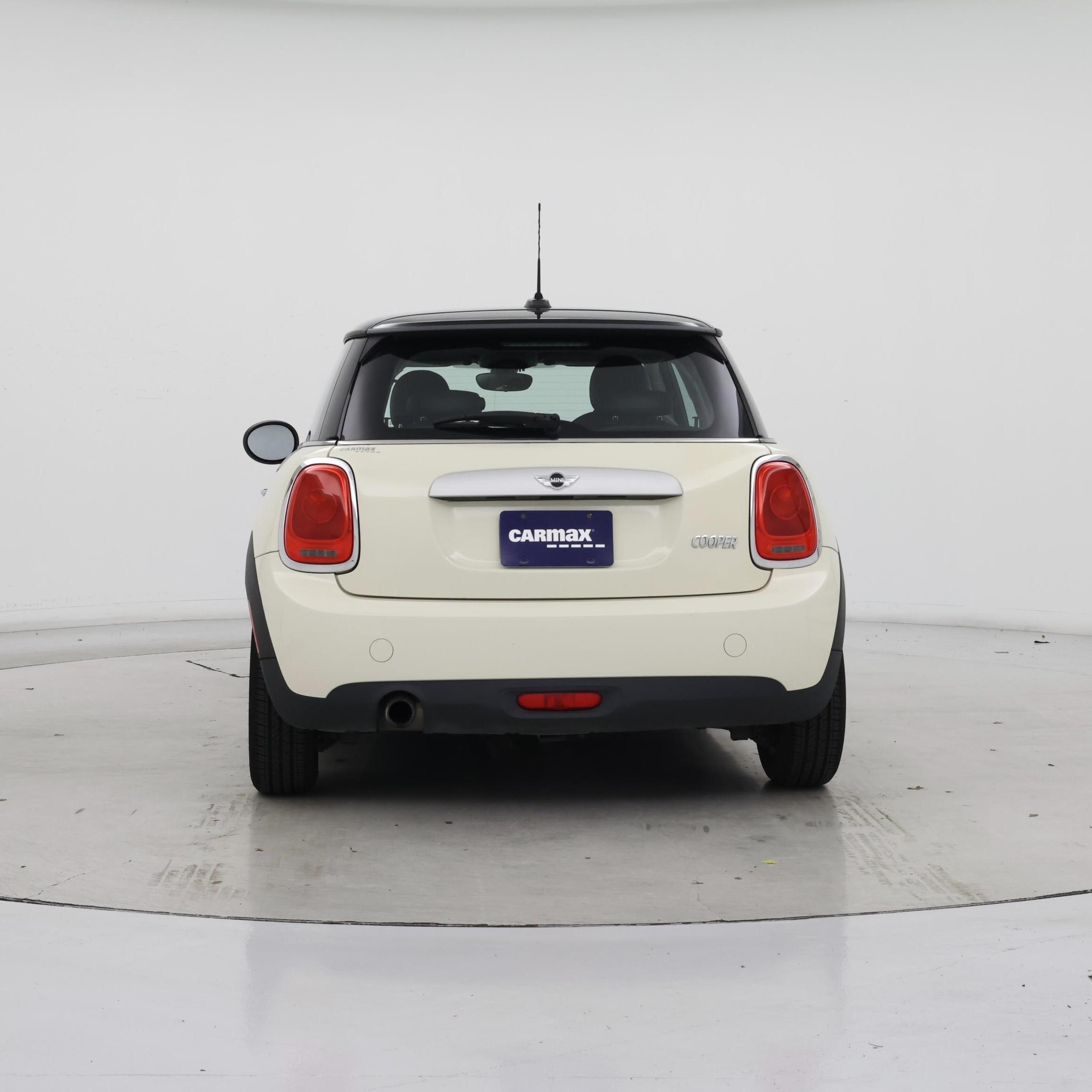 Thumbnail: 2015 MINI Cooper Hardtop - 6