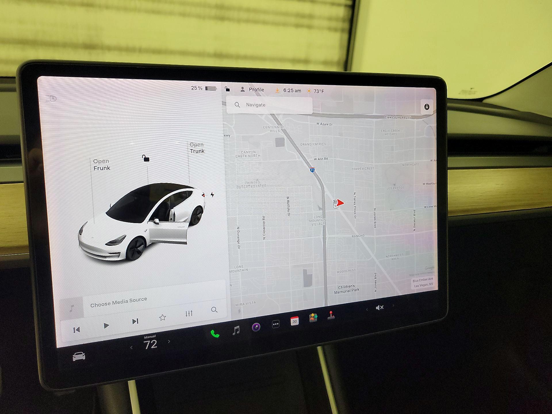 Thumbnail: 2018 Tesla Model 3 - 15