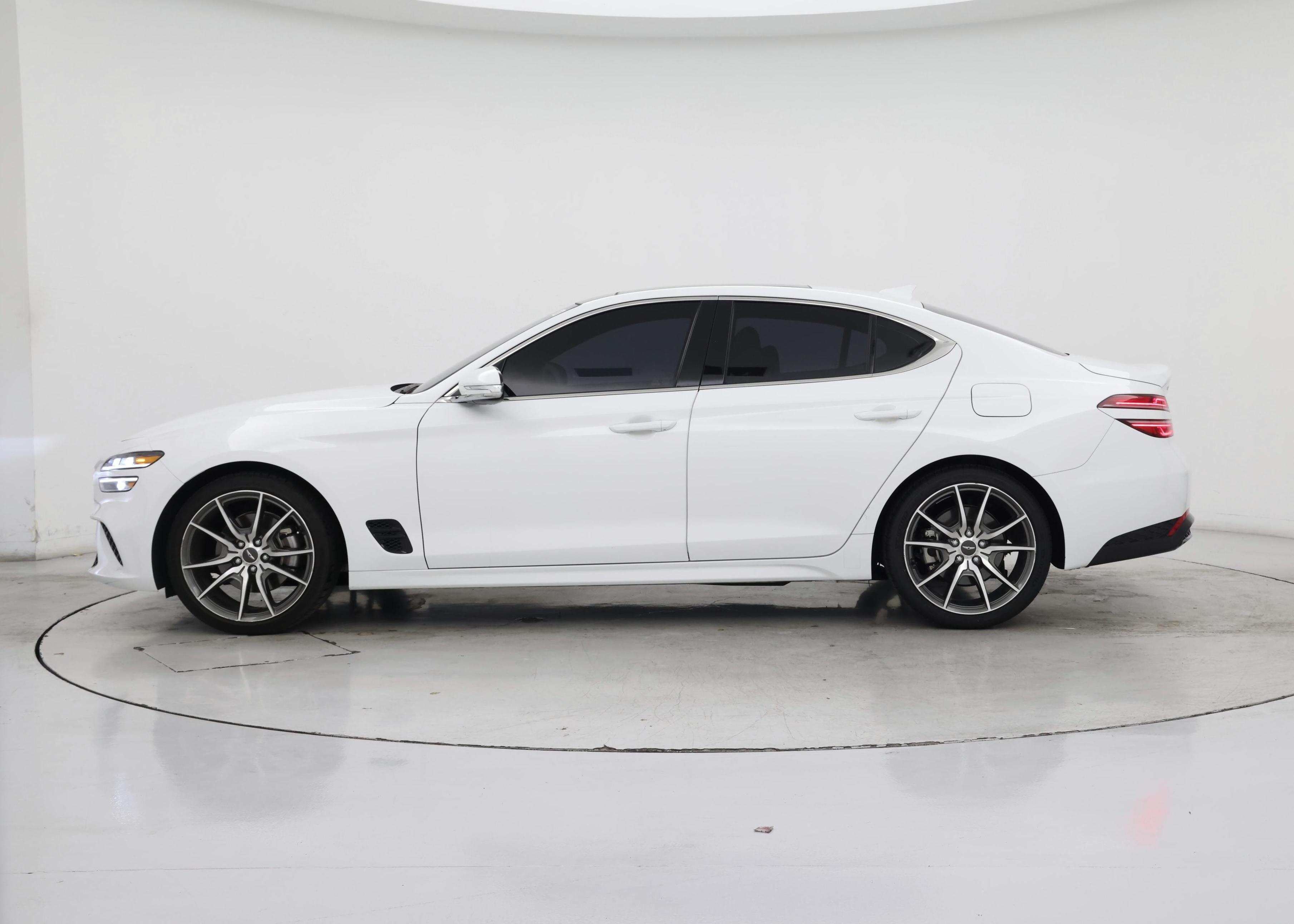 Thumbnail: 2022 Genesis G70 - 3