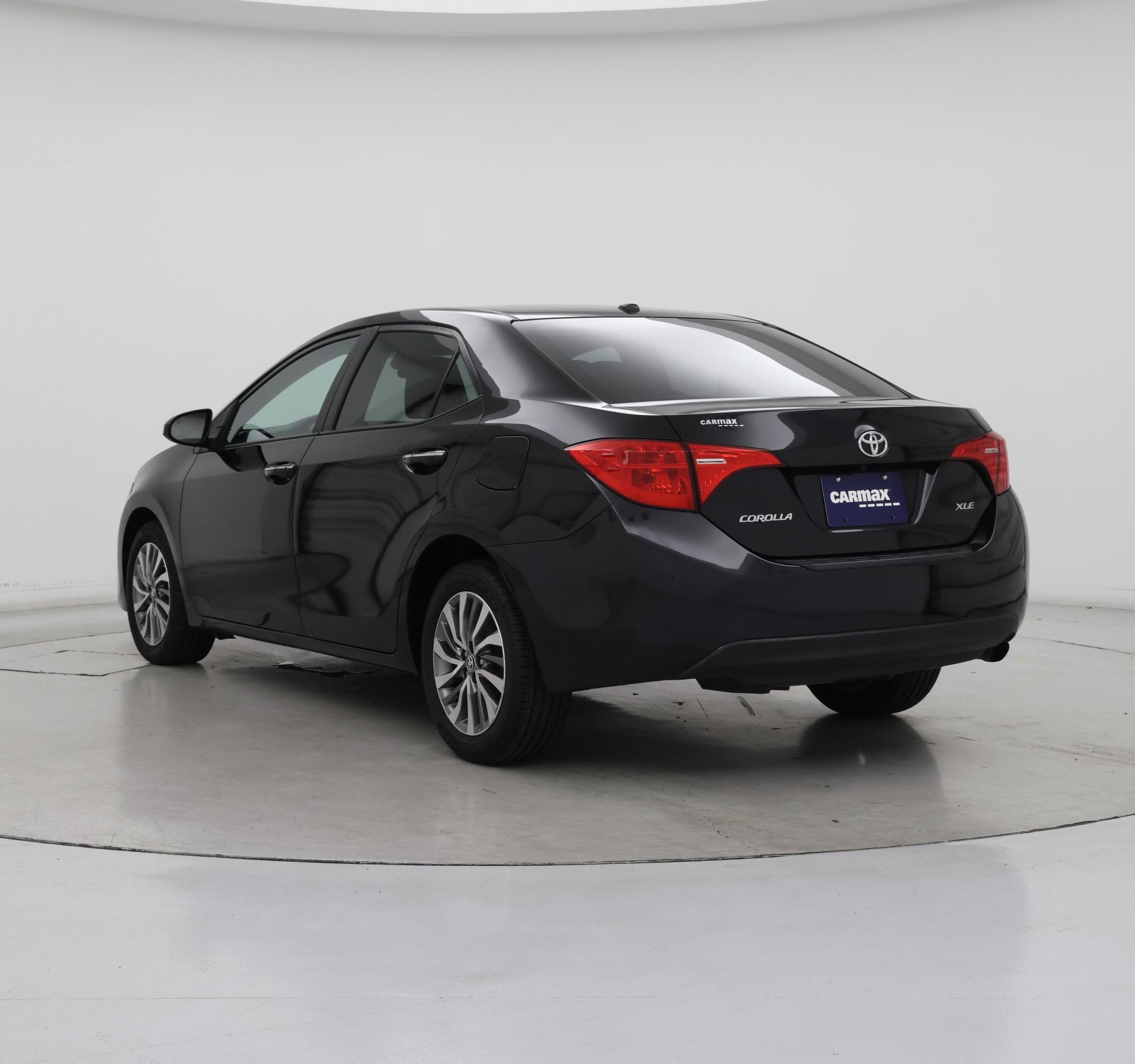 Thumbnail: 2017 Toyota Corolla - 2
