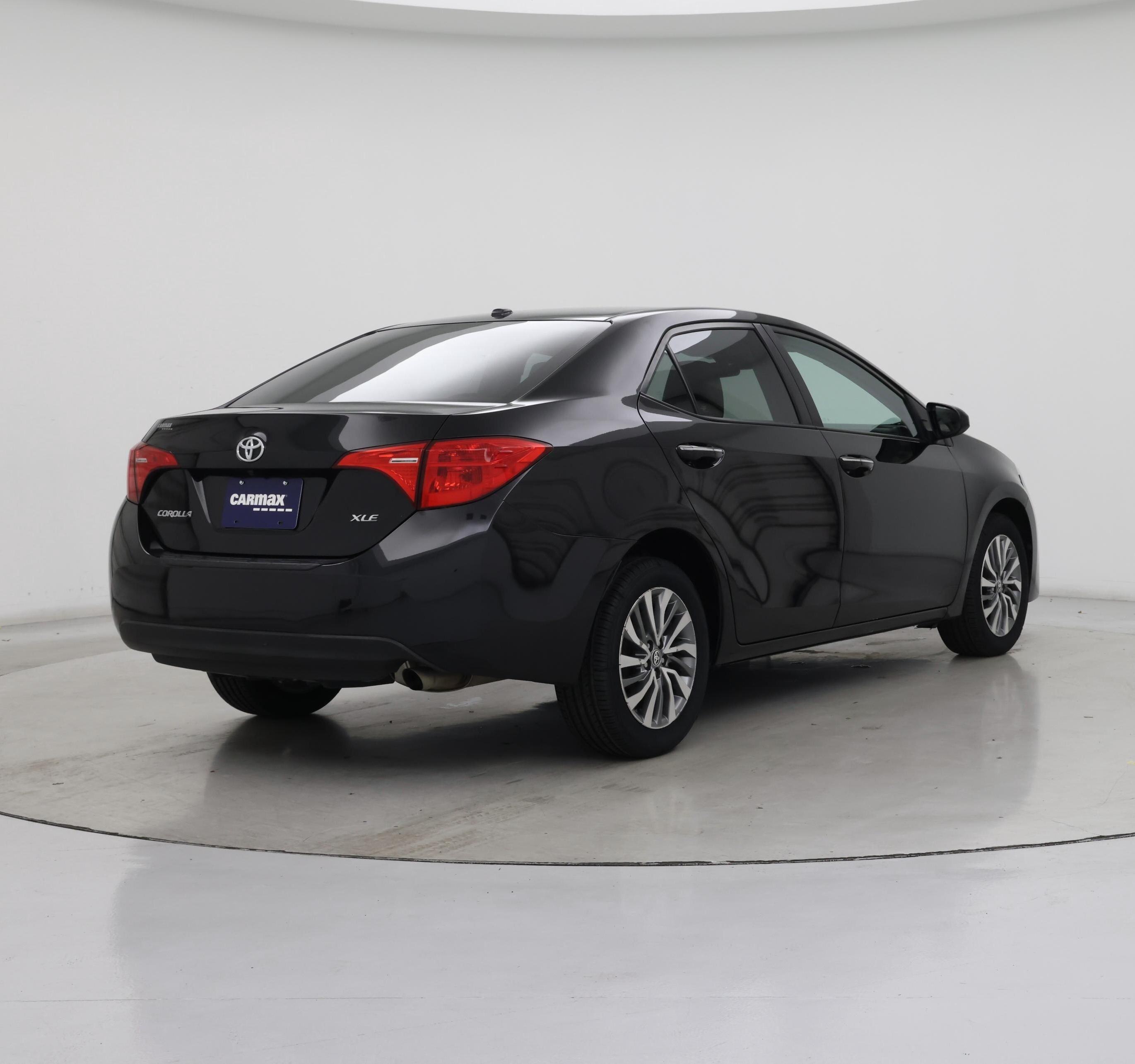 Thumbnail: 2017 Toyota Corolla - 8