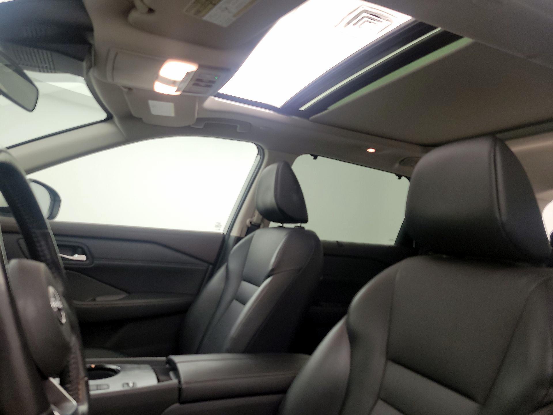 Thumbnail: 2022 Nissan Rogue - 19
