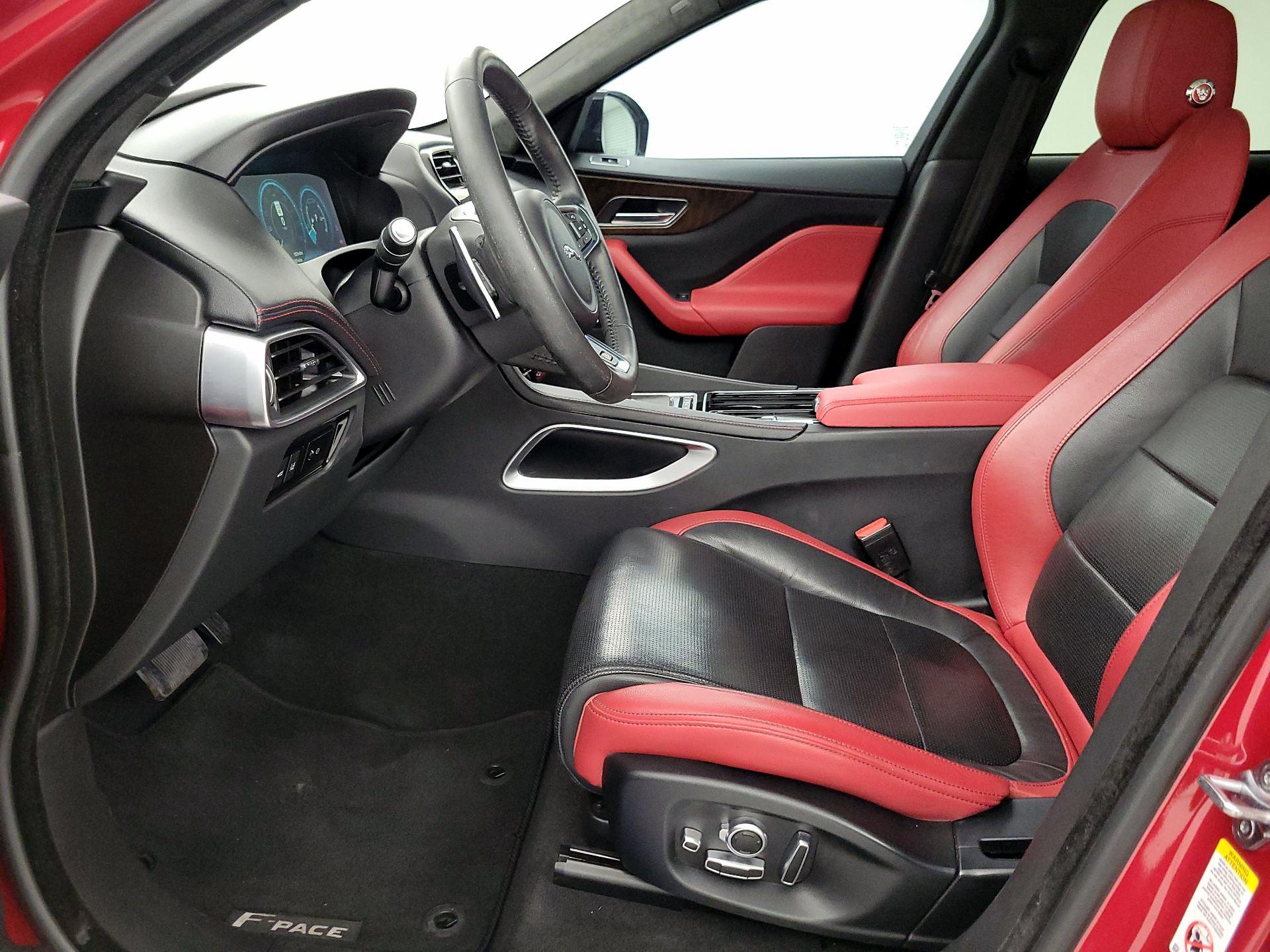 Thumbnail: 2018 Jaguar F-Pace - 11