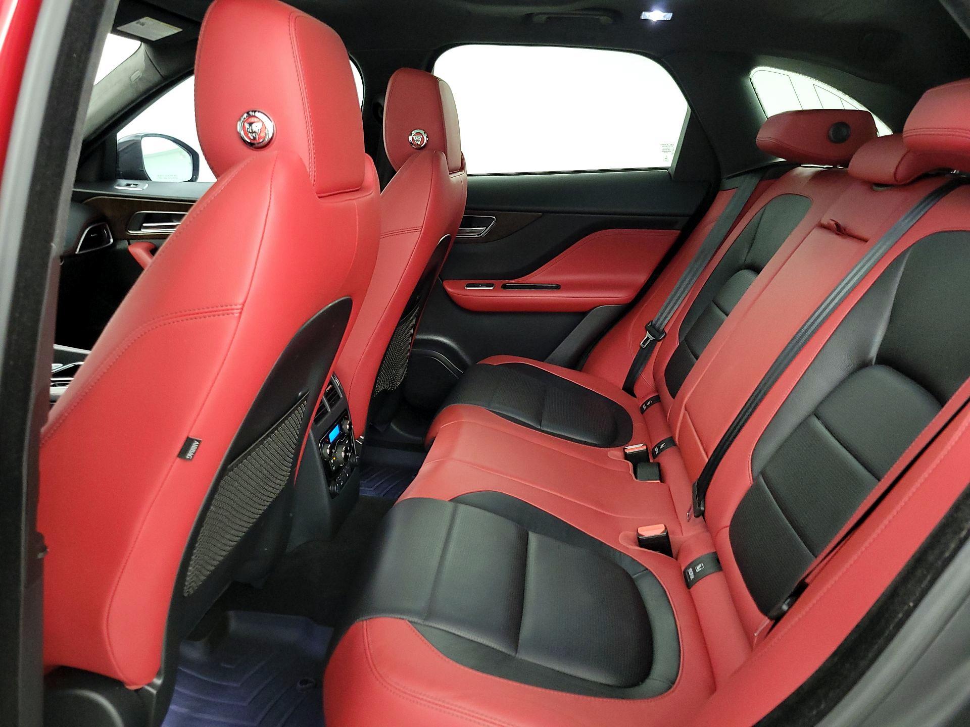 Thumbnail: 2018 Jaguar F-Pace - 20