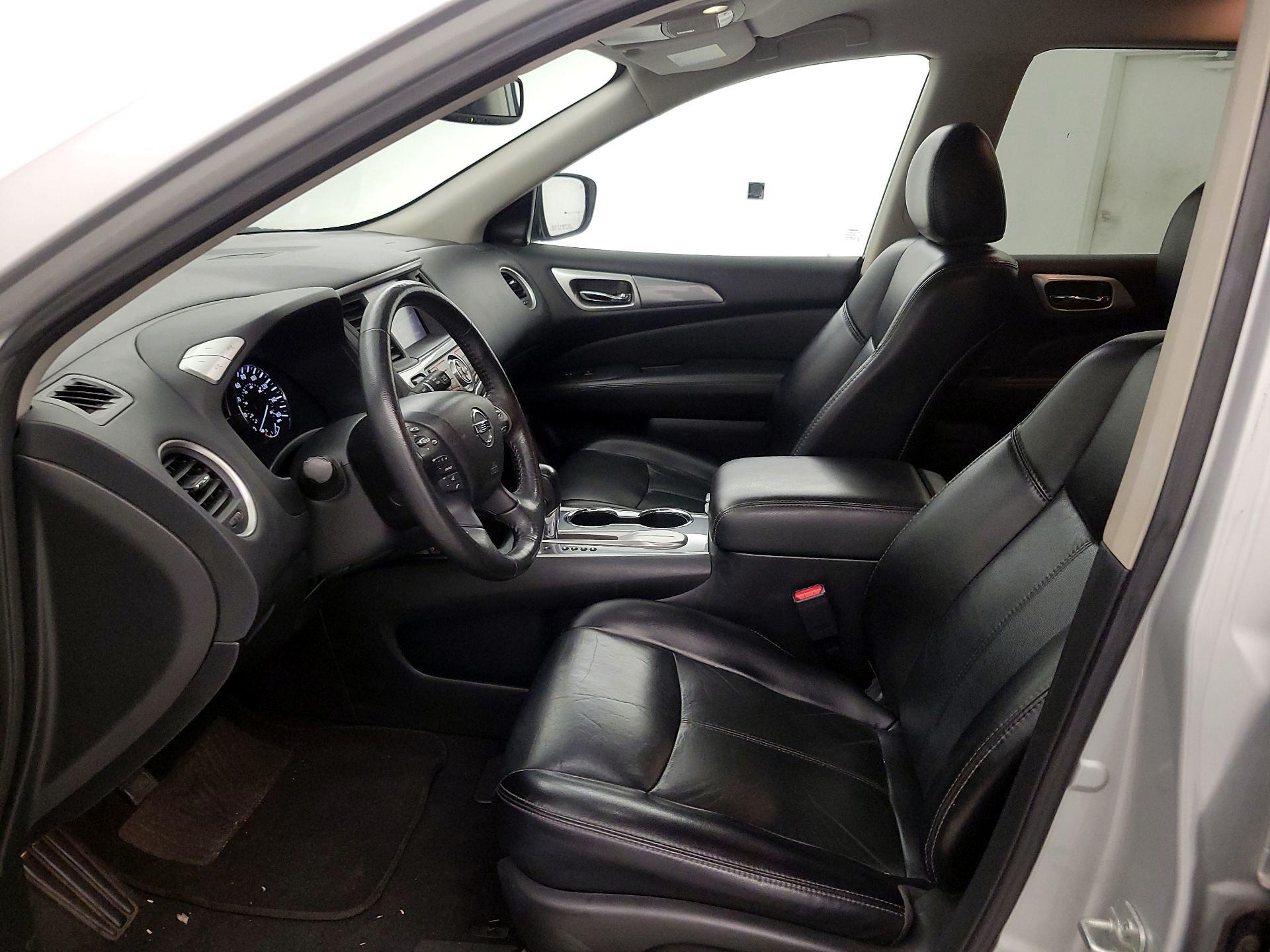 Thumbnail: 2020 Nissan Pathfinder - 11