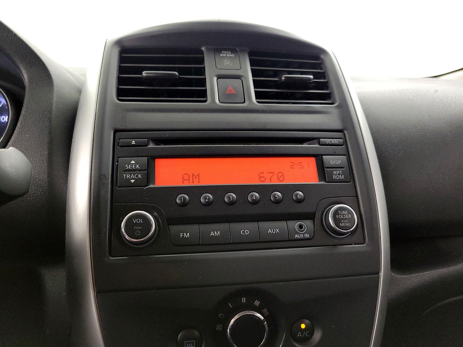 Thumbnail: 2015 Nissan Versa Note - 14