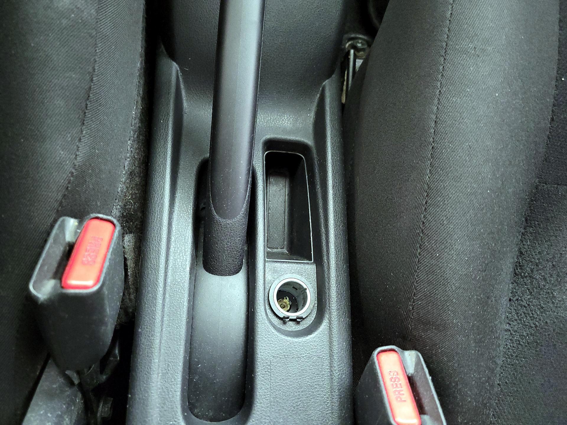 Thumbnail: 2015 Nissan Versa Note - 17