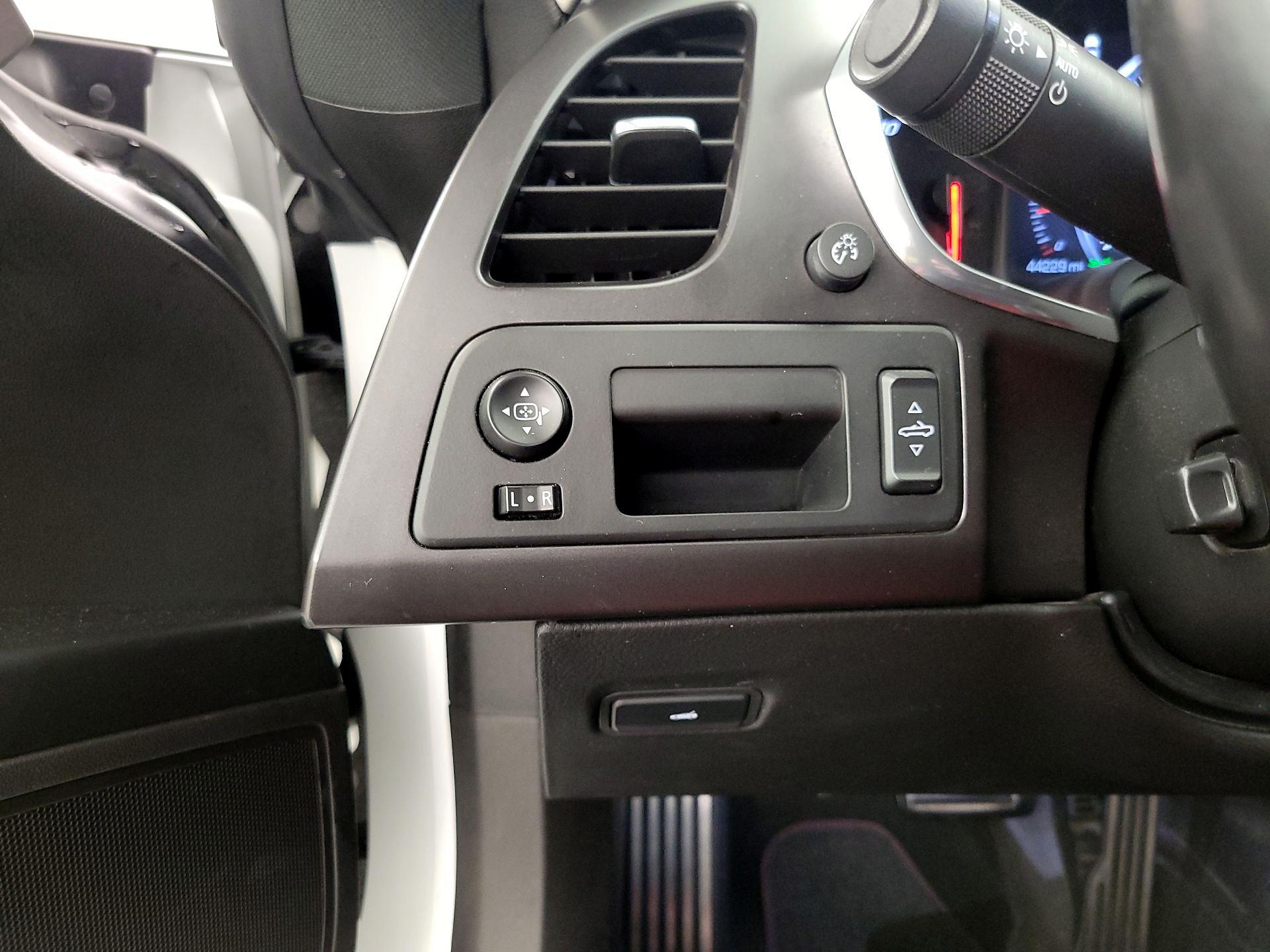 Thumbnail: 2018 Chevrolet Corvette - 13