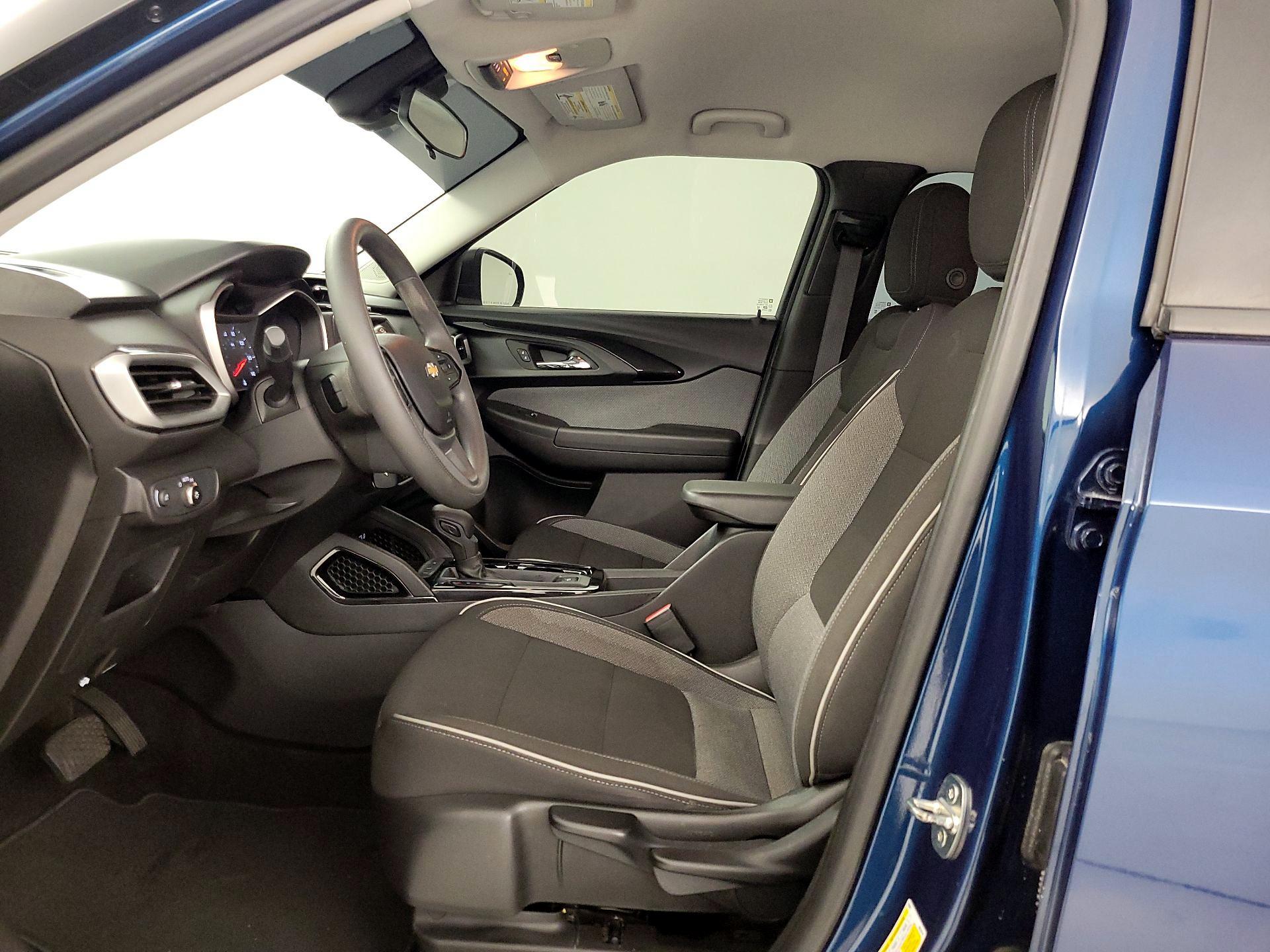 Thumbnail: 2021 Chevrolet TrailBlazer - 11
