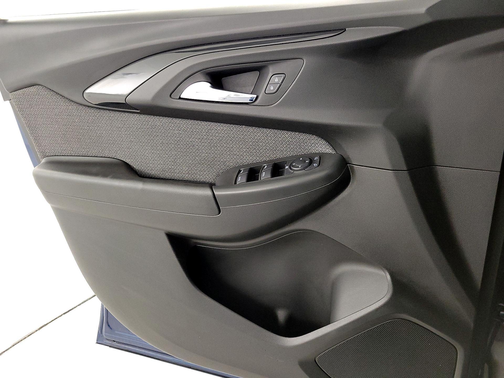 Thumbnail: 2021 Chevrolet TrailBlazer - 12