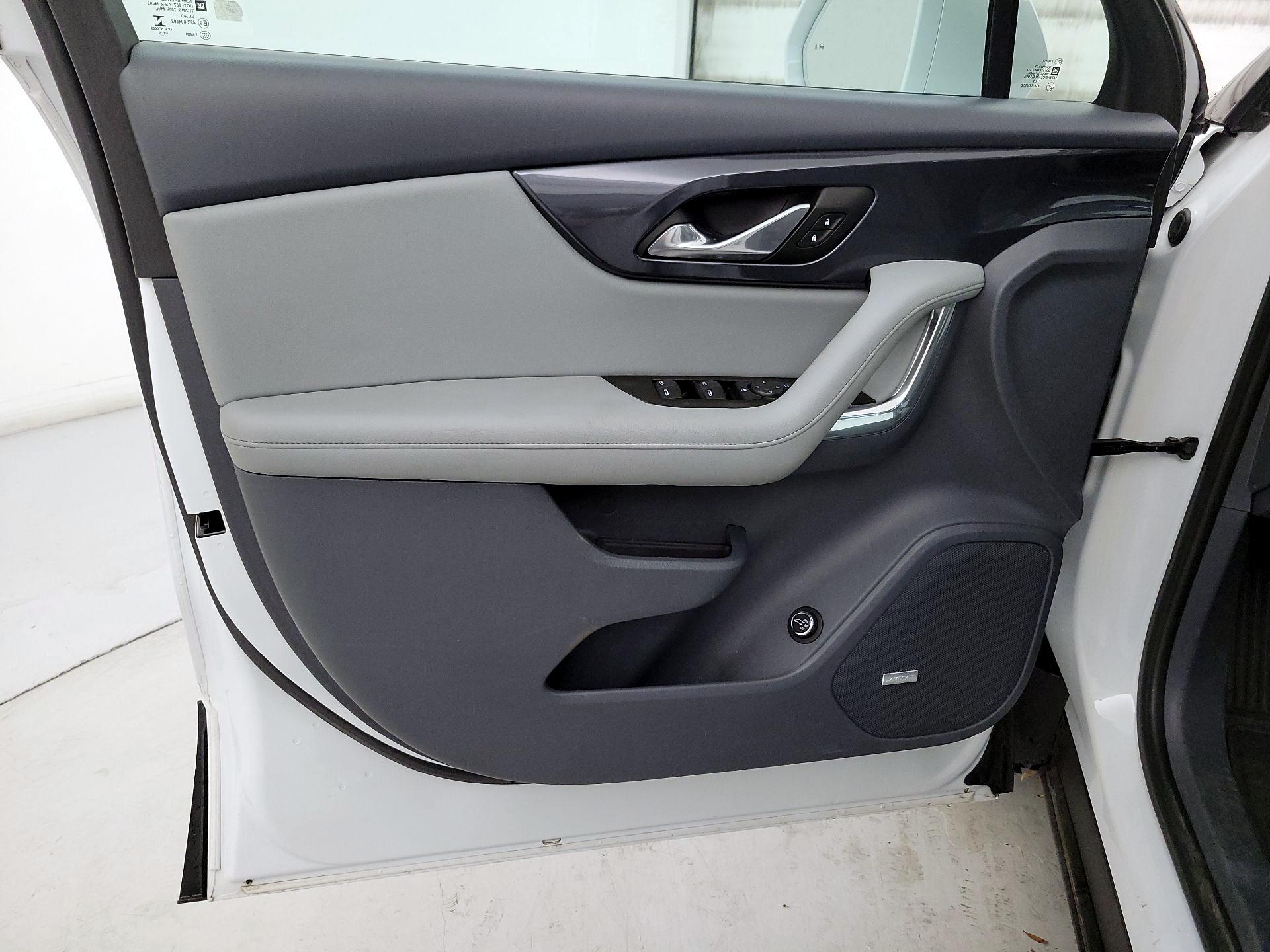 Thumbnail: 2019 Chevrolet Blazer - 12