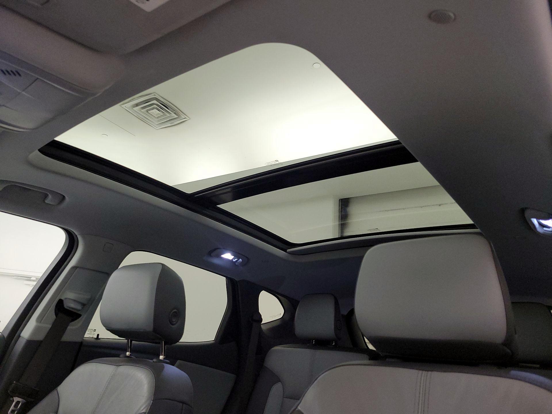 Thumbnail: 2019 Chevrolet Blazer - 20